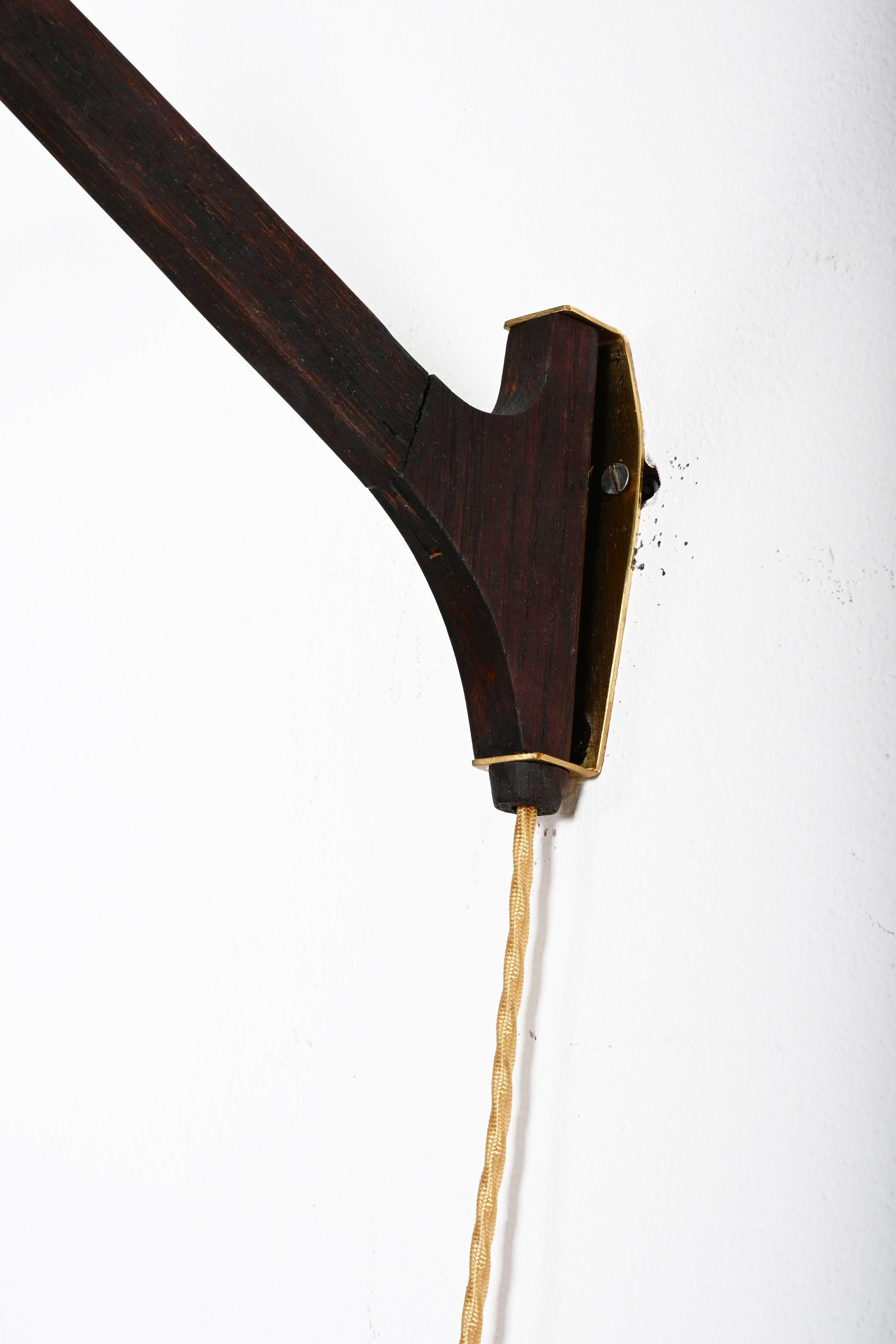 Mid-Century Swivel Mounted Wall Lamp For Sale 1