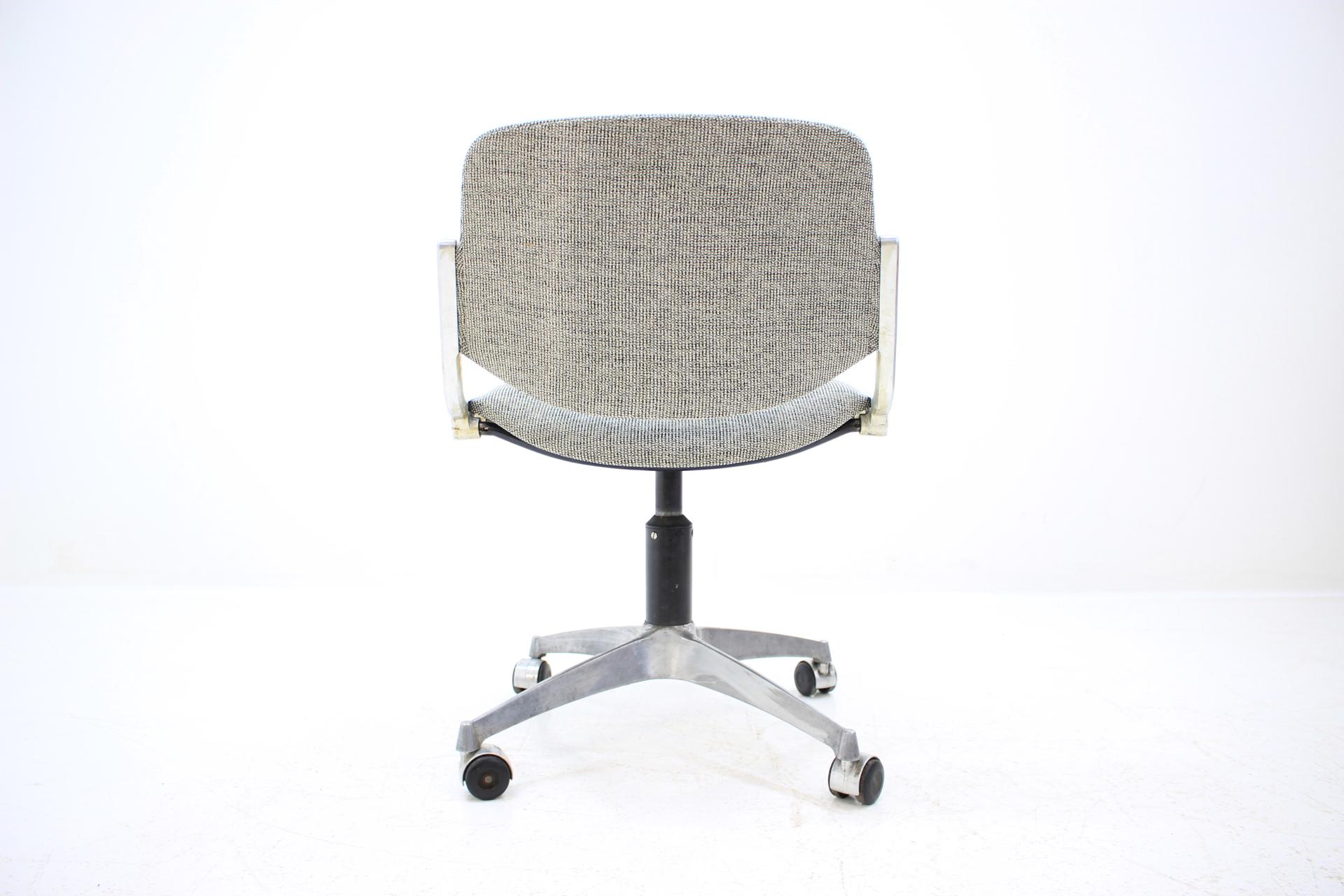 Metal Midcentury Swivel Office Chair by Giancarlo Piretti for Anonima Castelli, 1970s