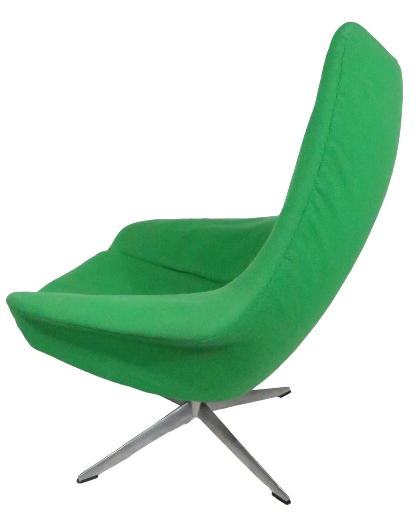 Scandinavian Modern Mid Century Swivel Office Desk Lounge Chair by HW Klein for Brahmin Mobelfabrik For Sale