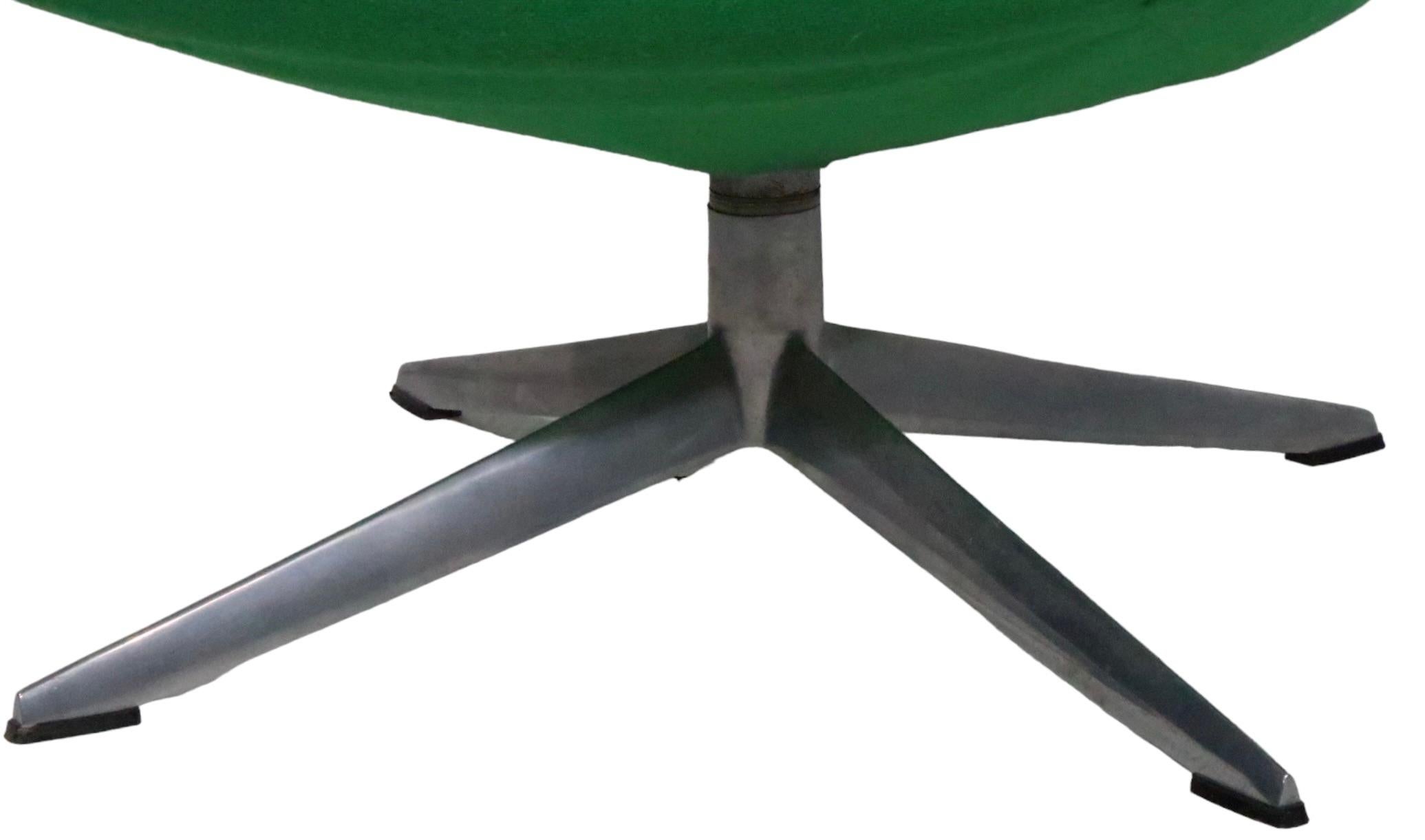 Late 20th Century Mid Century Swivel Office Desk Lounge Chair by HW Klein for Brahmin Mobelfabrik For Sale