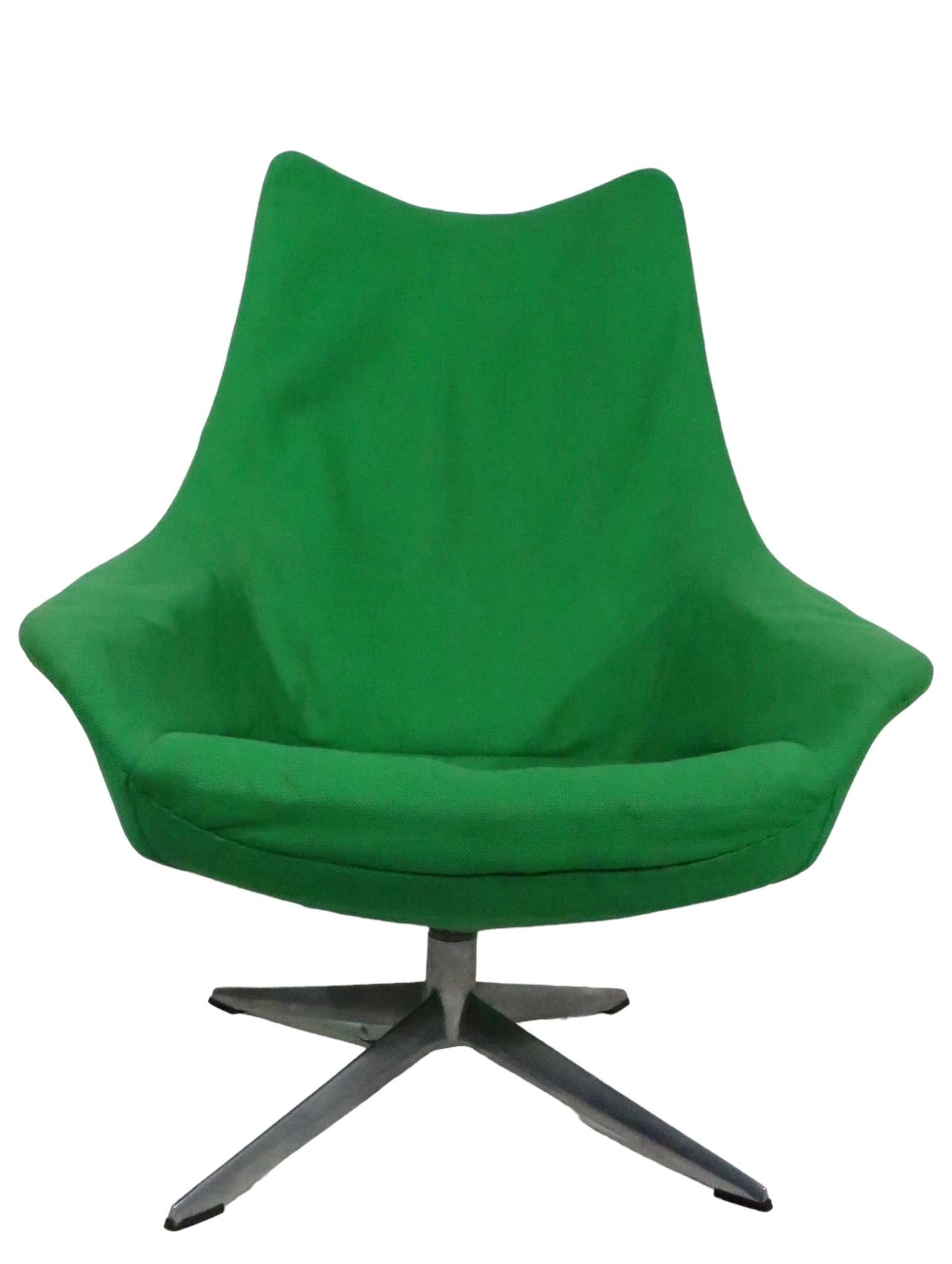 Aluminum Mid Century Swivel Office Desk Lounge Chair by HW Klein for Brahmin Mobelfabrik For Sale