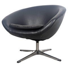 Mid Century Swivel Pod Chair by Overman, c1960s