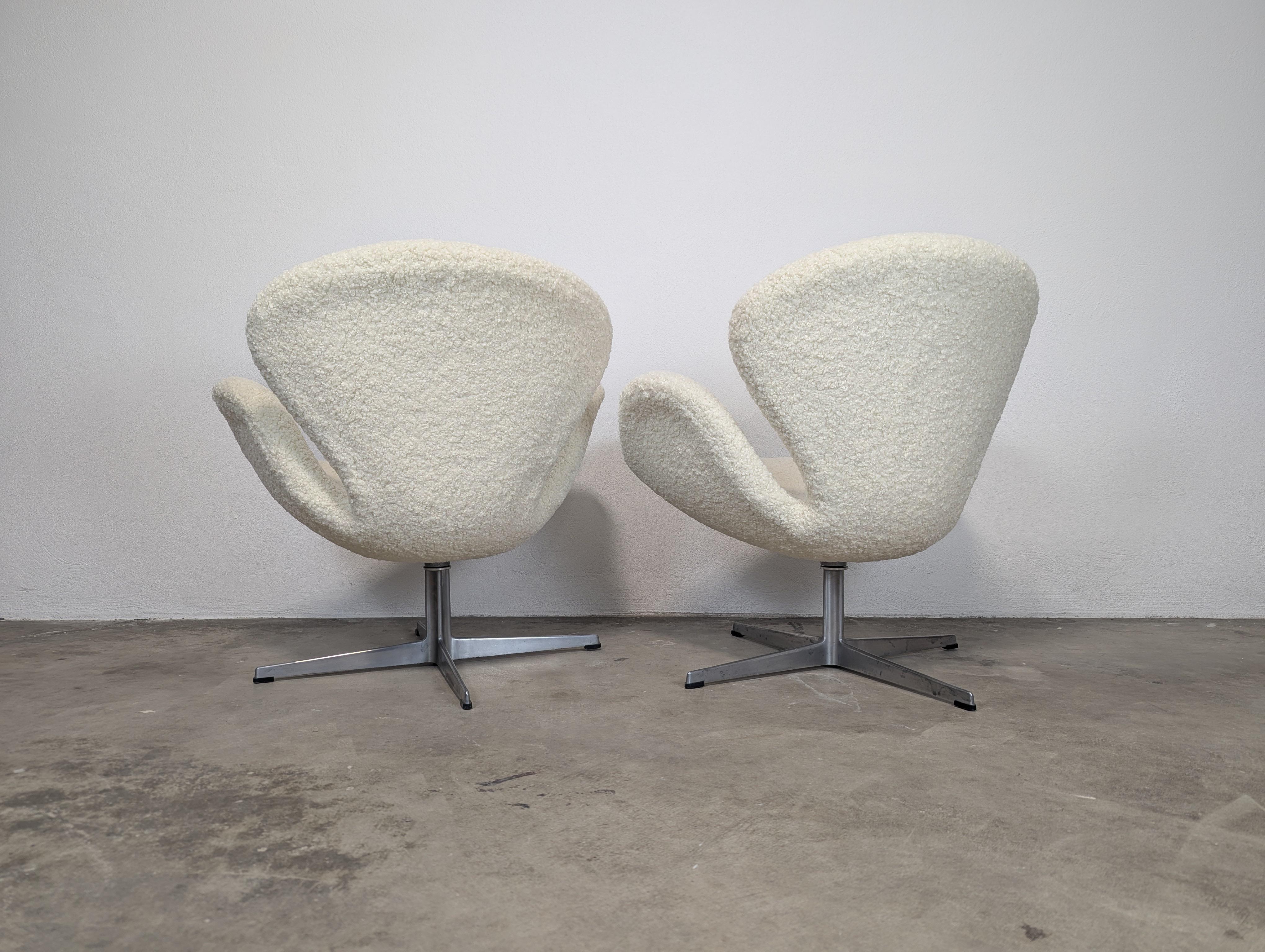 Milieu du XXe siècle Fauteuil pivotant Swan du milieu du siècle par Arne Jacobsen pour Fritz Hansen, c1960s en vente