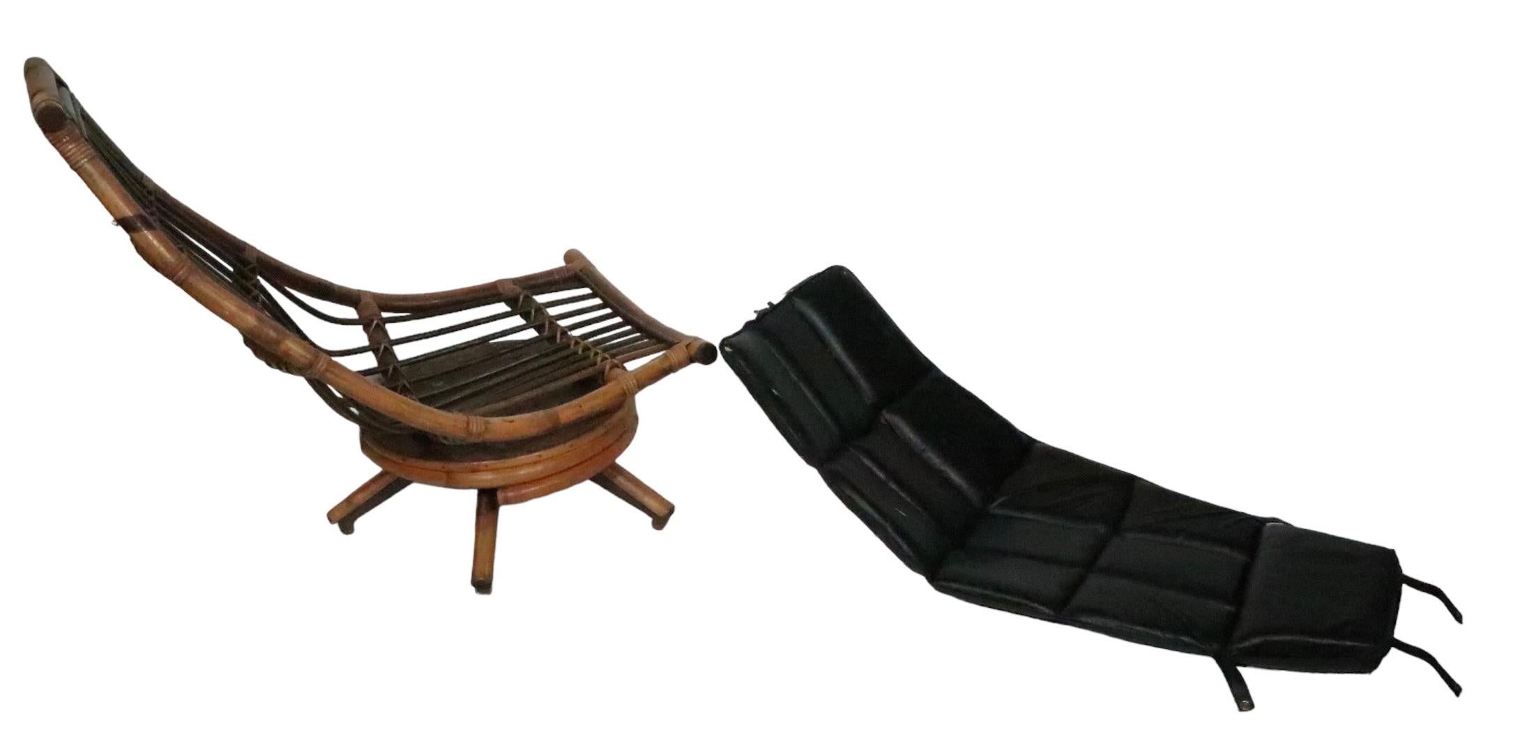 Midcentury Swivel Tilt Bamboo Lounge Chaise Chair, circa 1950/ 1960s For Sale 4