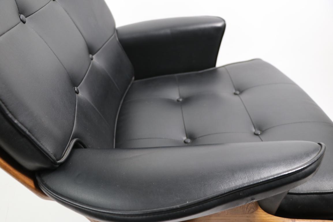 American Mid Century Swivel Tilt Lounge Chair by Heywood Wakefield