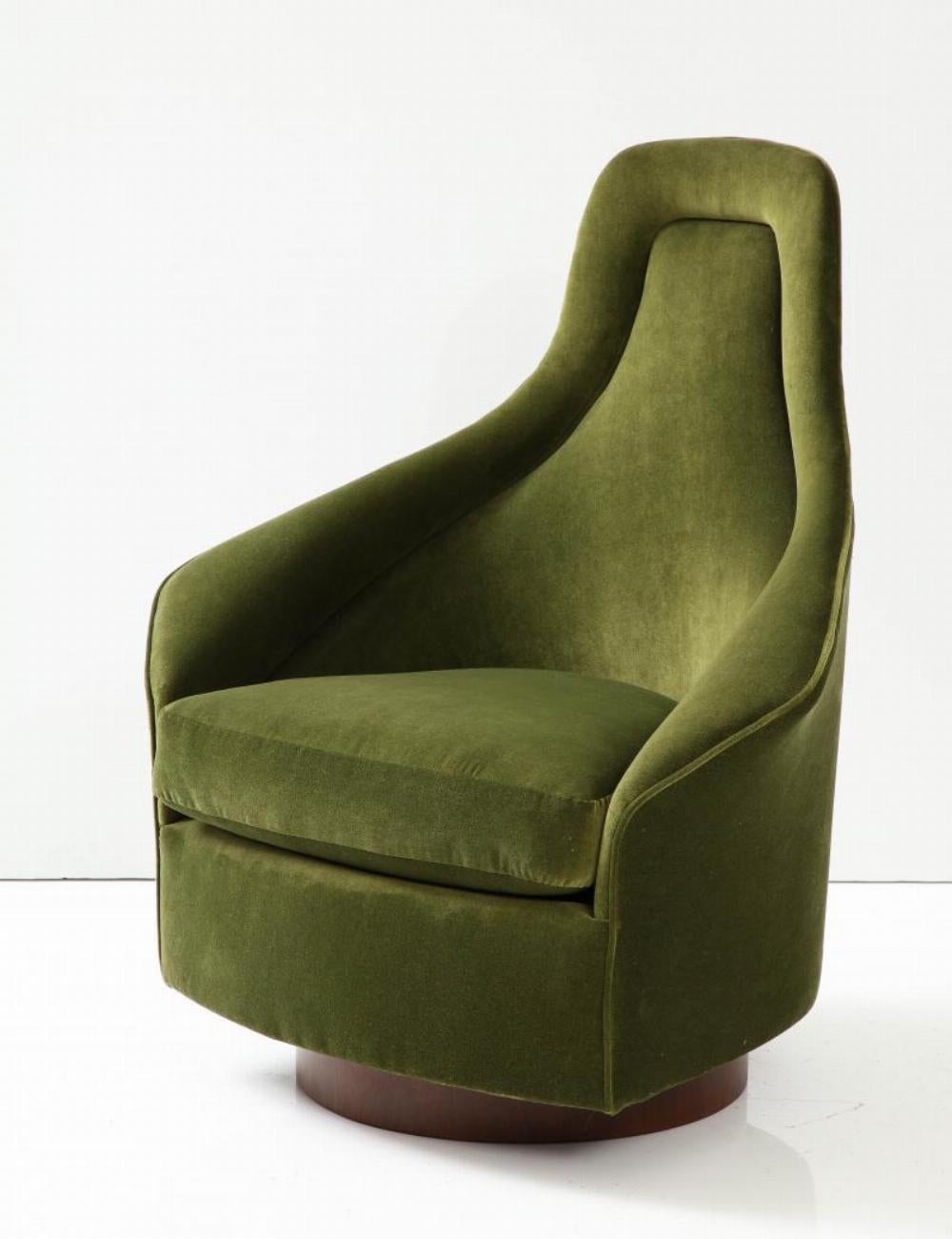 Mid-Century Modern Mid Century Swivel-Tilt Lounge Chair. For Sale