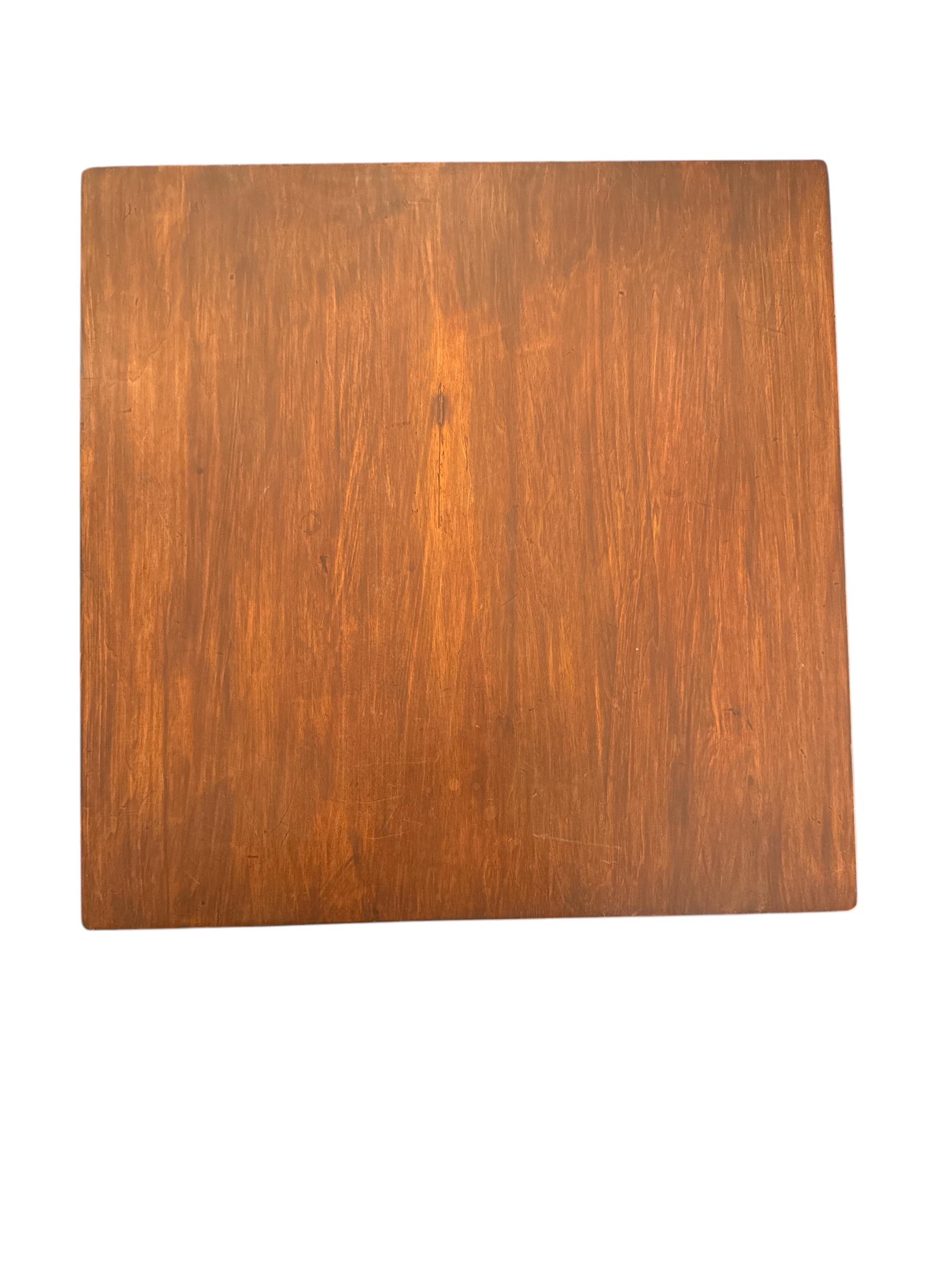 Mid Century Tisch mit drehbarer Platte von Universal im Zustand „Hervorragend“ im Angebot in Pasadena, CA