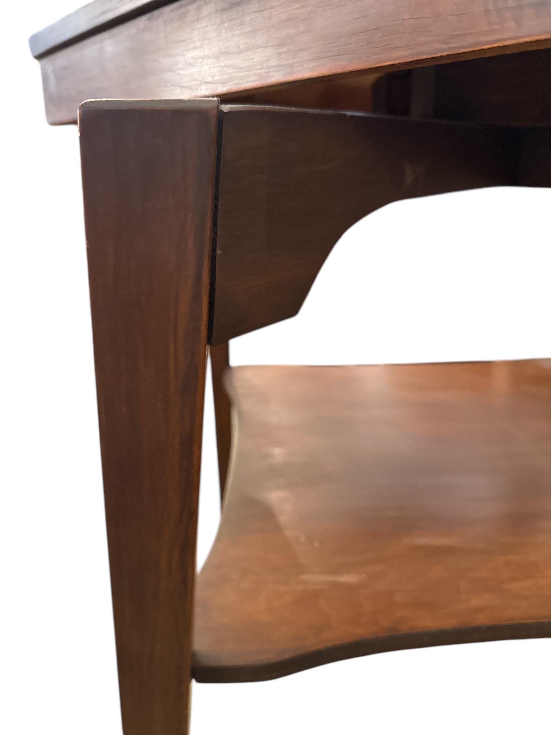 Mid Century Tisch mit drehbarer Platte von Universal (Holz) im Angebot