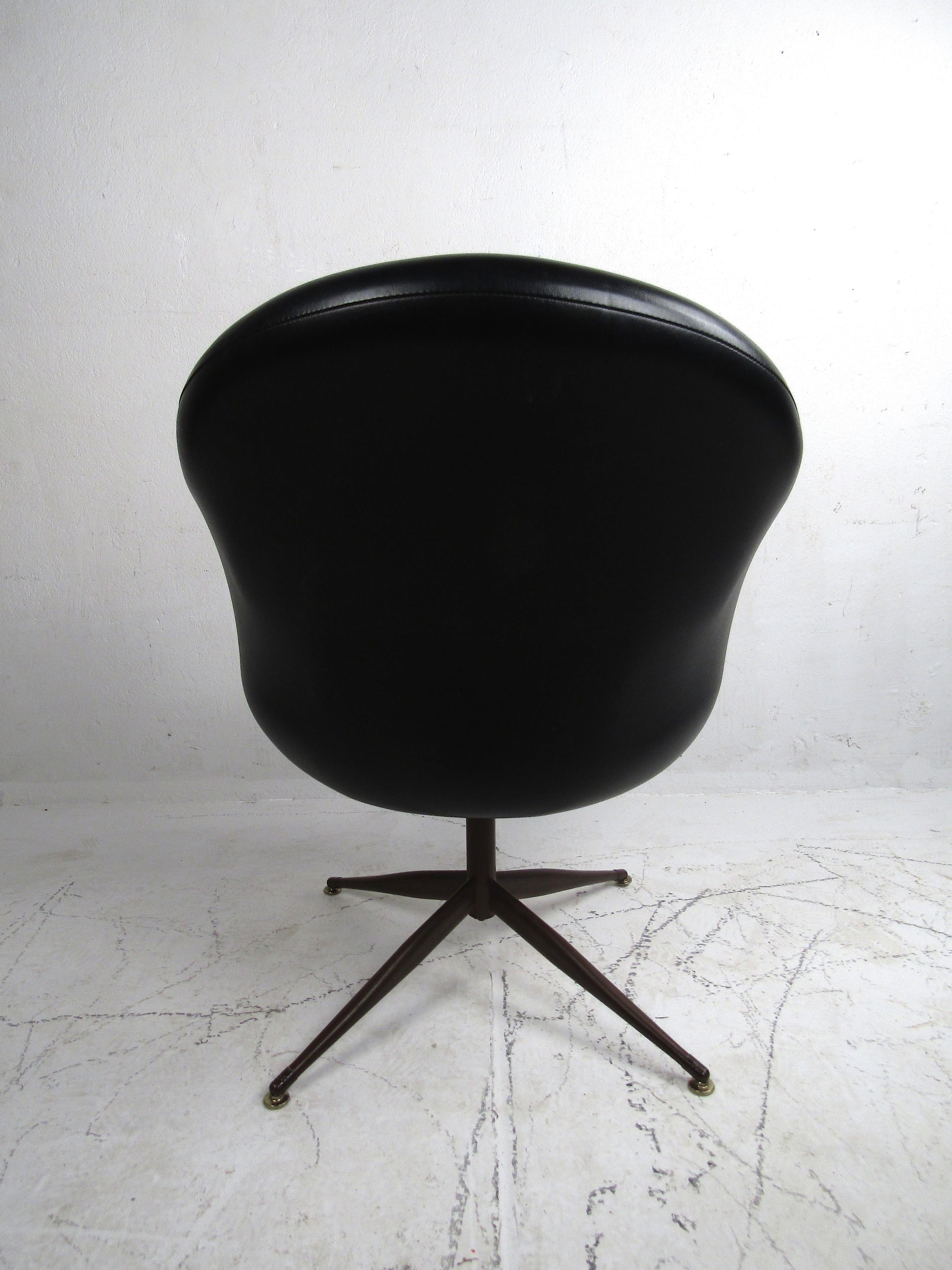 Metal Midcentury Swiveling Chair by Baumritter