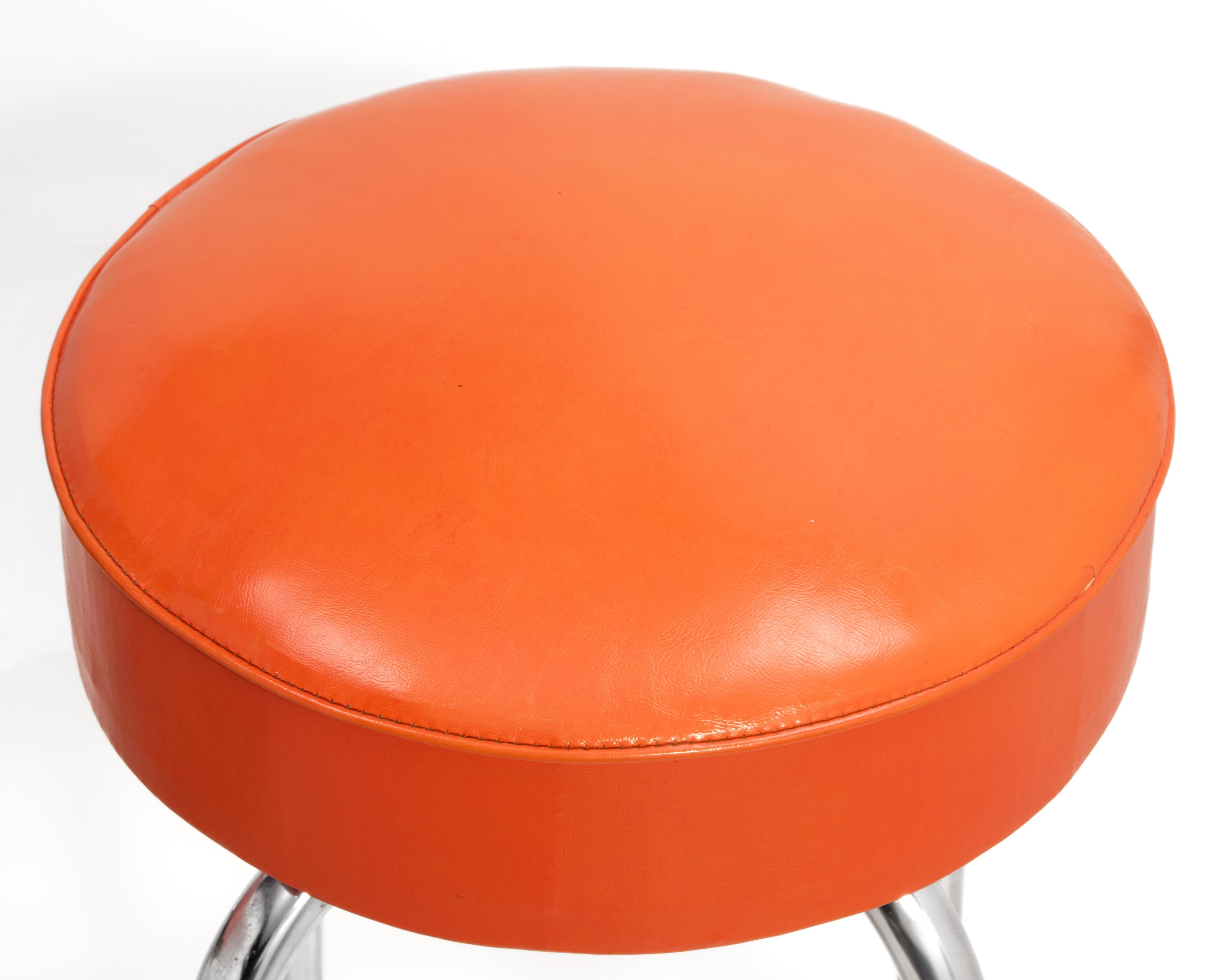 Mid Century Swiveling Seat Barstools Original Chrome Orange Vinyl A Set of Four In Good Condition For Sale In Forest Grove, PA