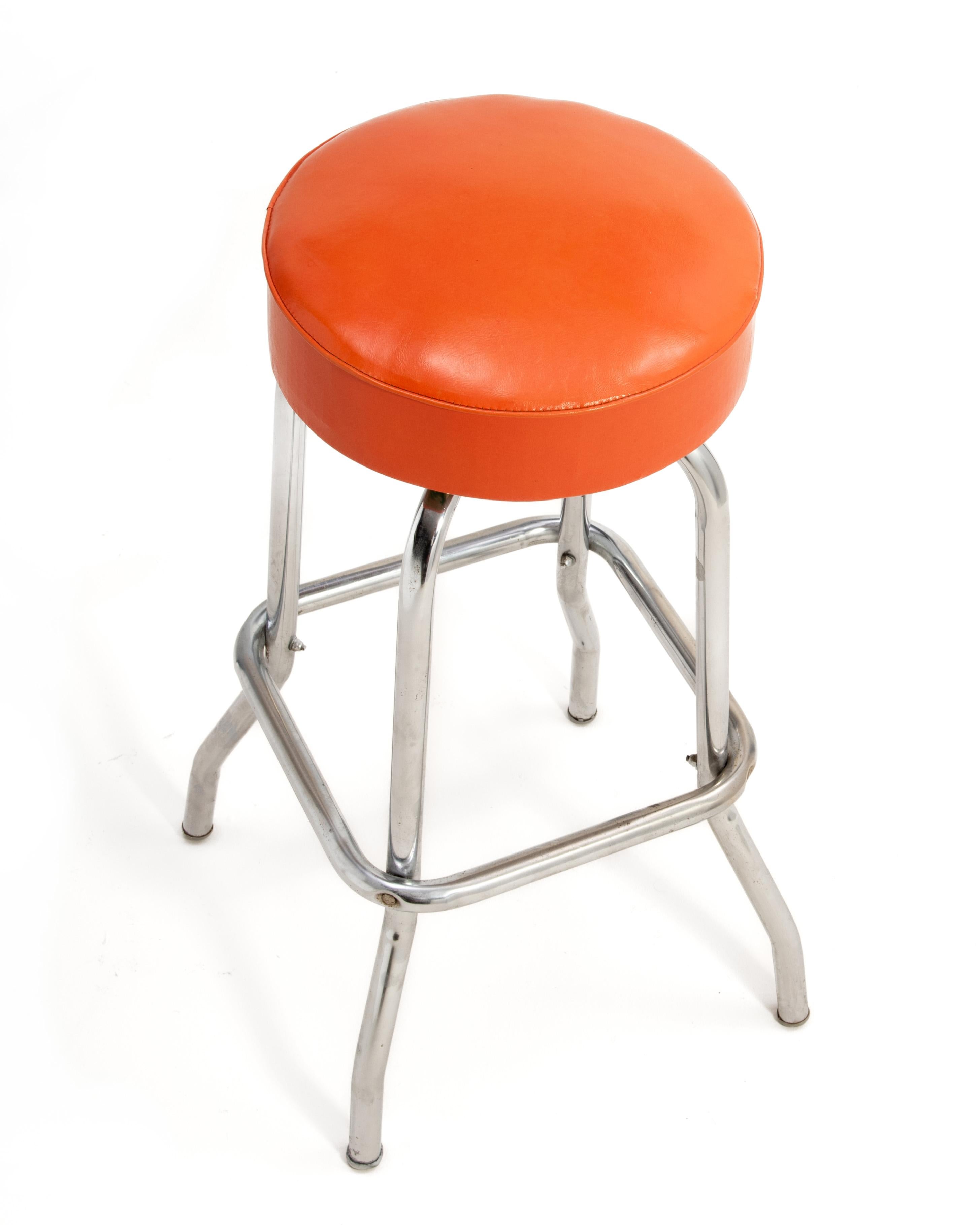 Mid Century Swiveling Seat Barstools Original Chrome Orange Vinyl A Set of Four For Sale 3