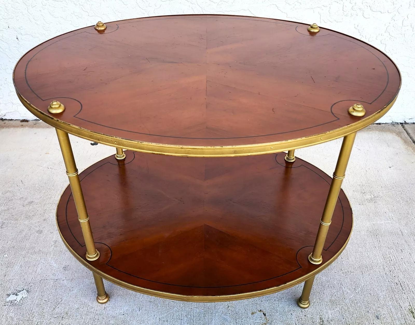 Mid Century Table 2 Tier Hollywood Regency In Good Condition For Sale In Lake Worth, FL