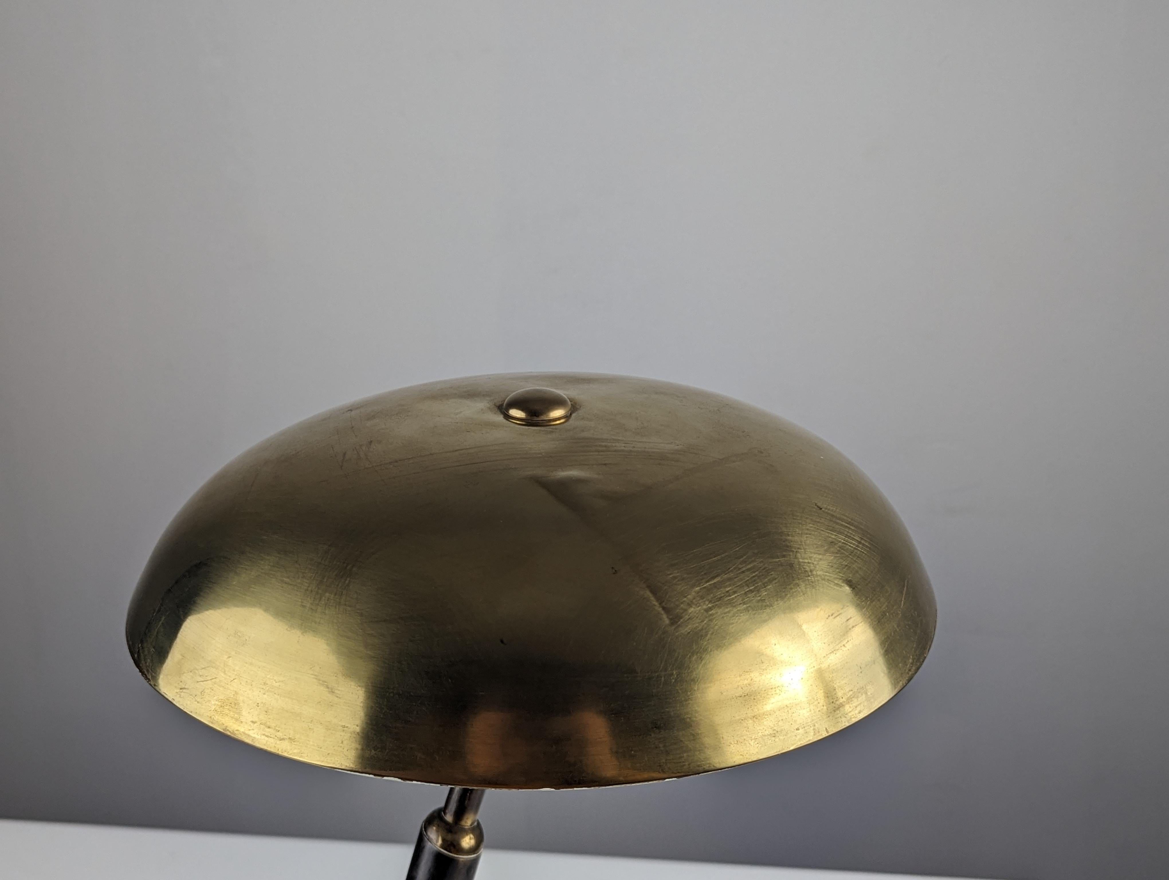 Mid Century table brass lamp by Oscar Torlasco for Lumi For Sale 4