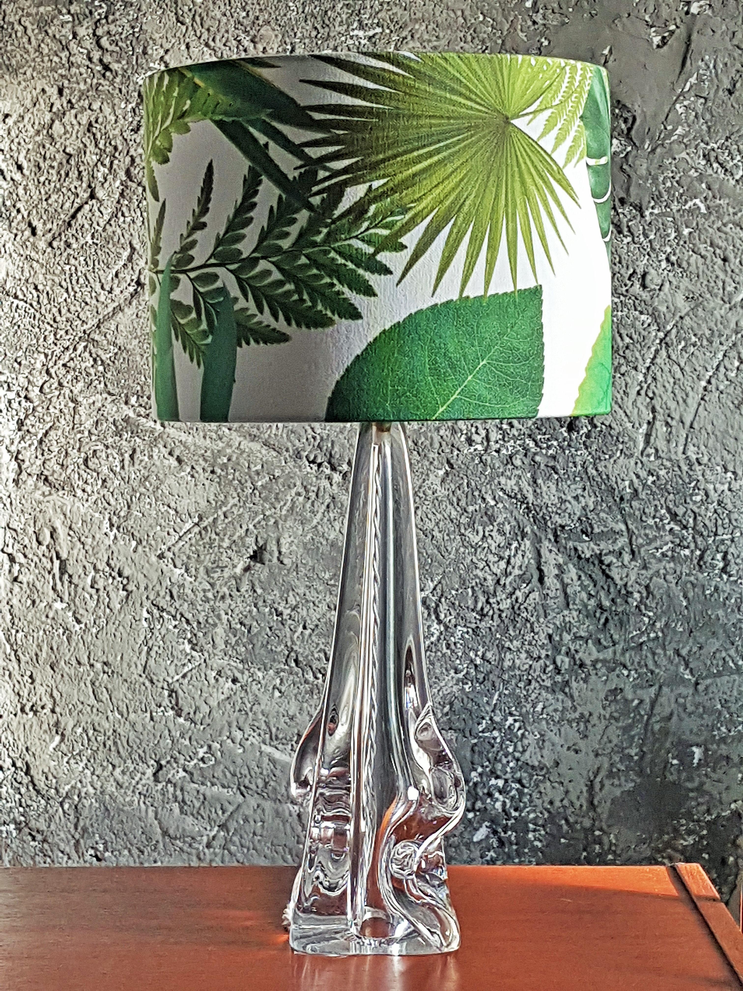 Lampada da tavolo di metà secolo, base in cristallo, paralume floreale, Francia 1960 in vendita 3