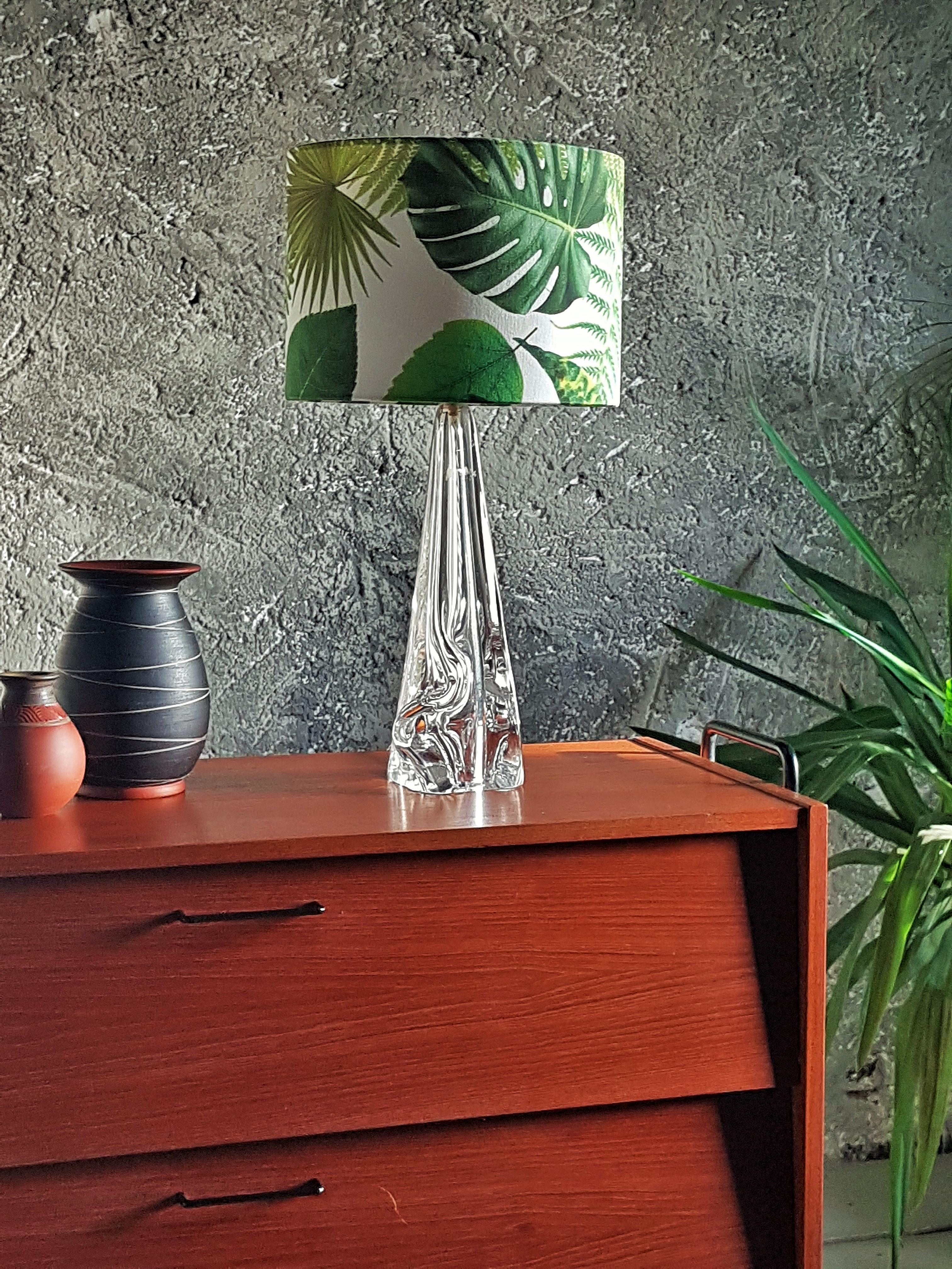 Mid-20th Century Mid-Century Table Desk Lamp, Chrystal Base Floral Shade, France 1960s For Sale