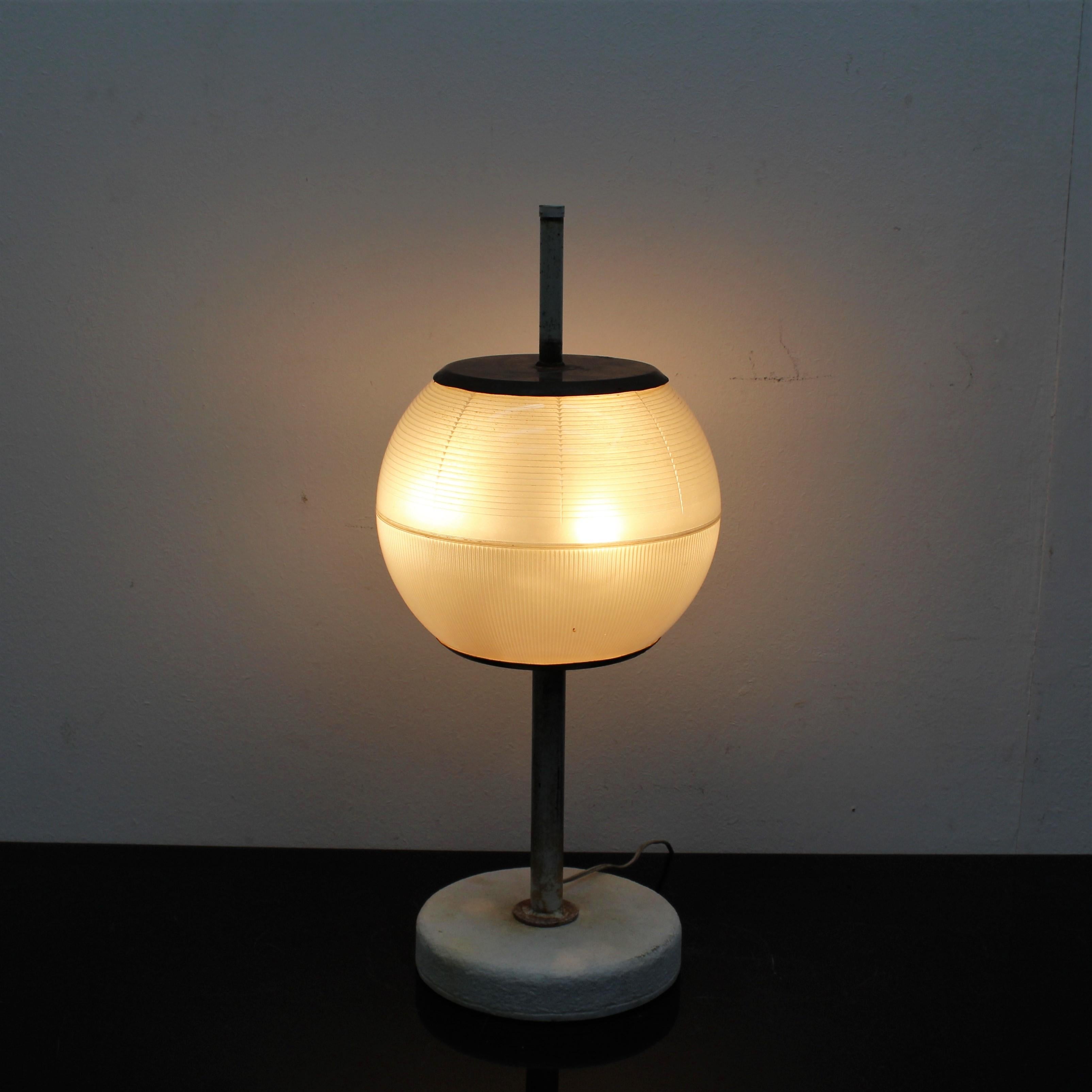 Midcentury Table Glass and Metal Lamp by Ignazio Gardella for Azucena, Italy In Fair Condition In Palermo, IT
