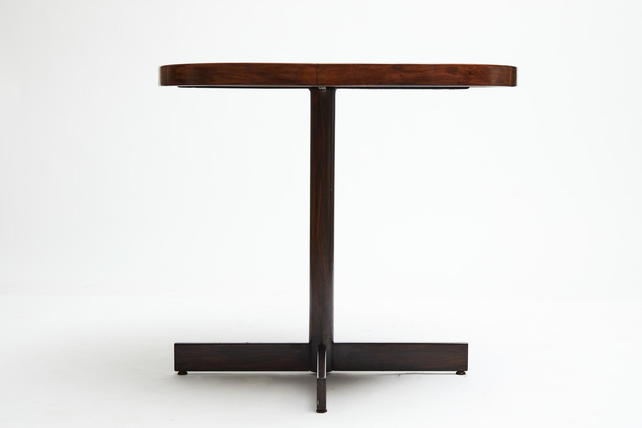 Hand-Painted Brazilian Modern Cocktail Table in Hardwood & White Top by Jorge Zalszupin, 1970 For Sale