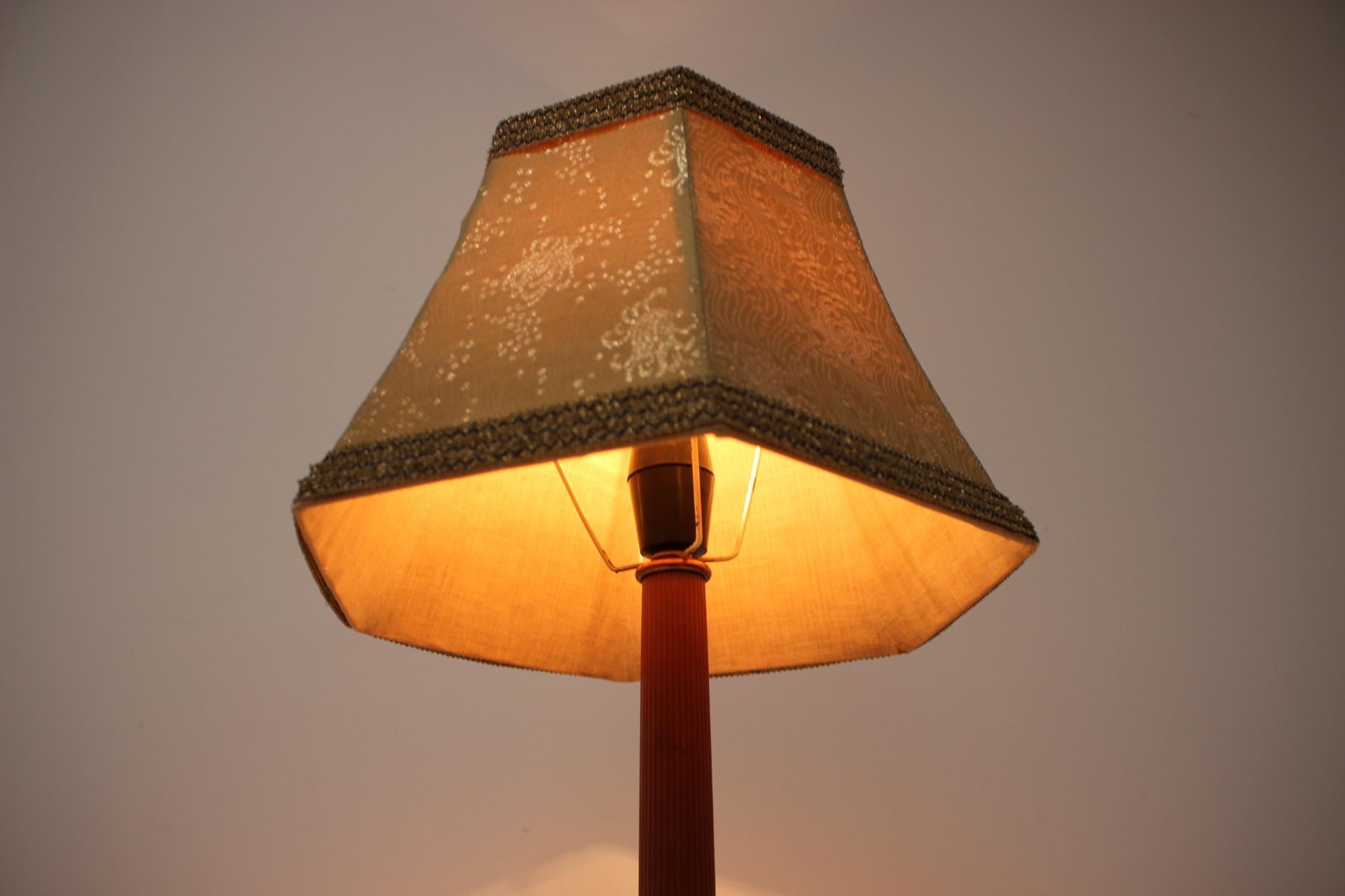 Mid-Century Table Lamp 1960's For Sale 3