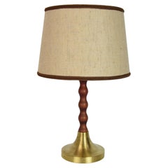 Lampada da tavolo del Medioevo, anni '60