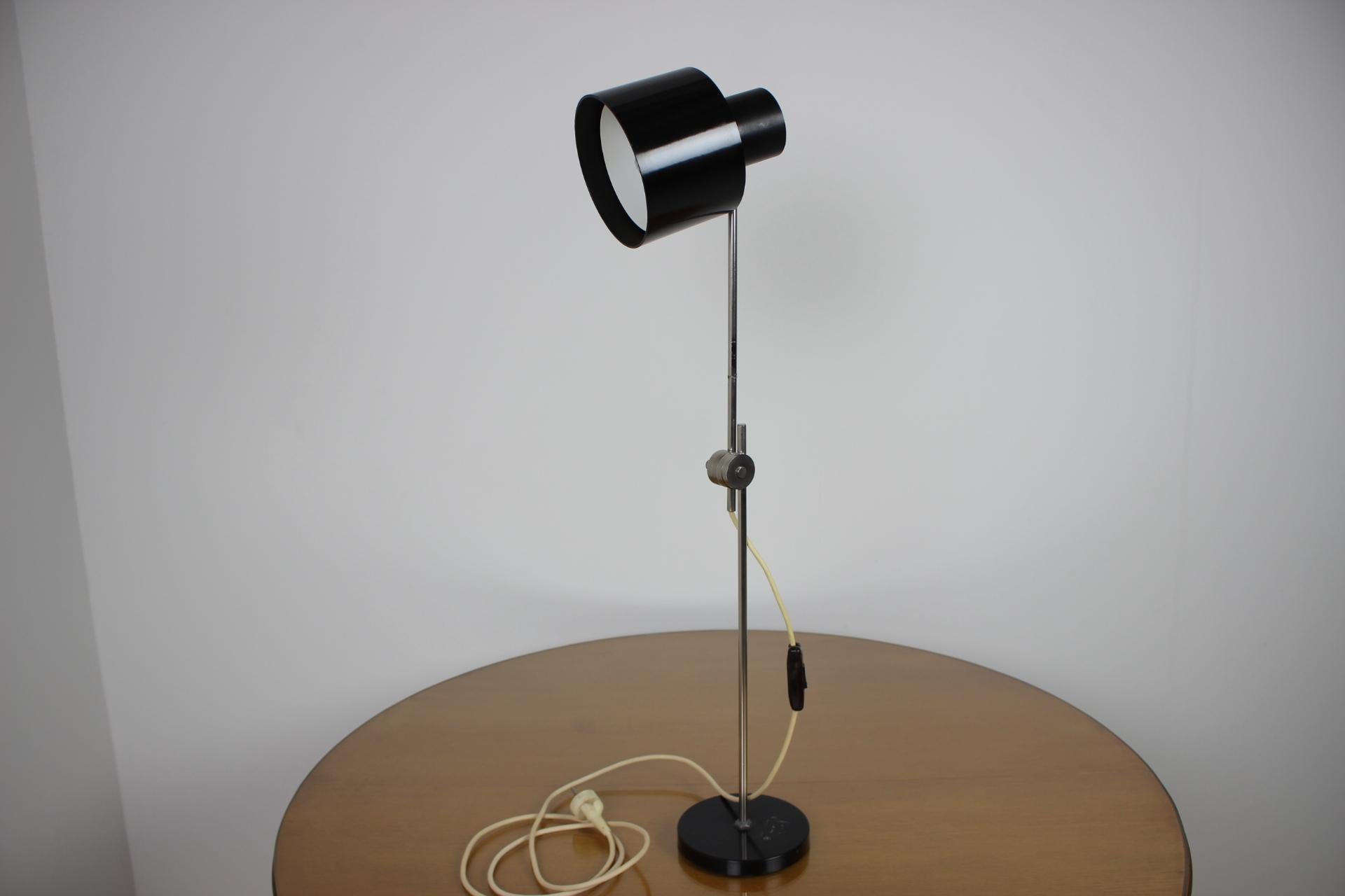 Mid-Century Modern Midcentury Table Lamp, 1970s For Sale