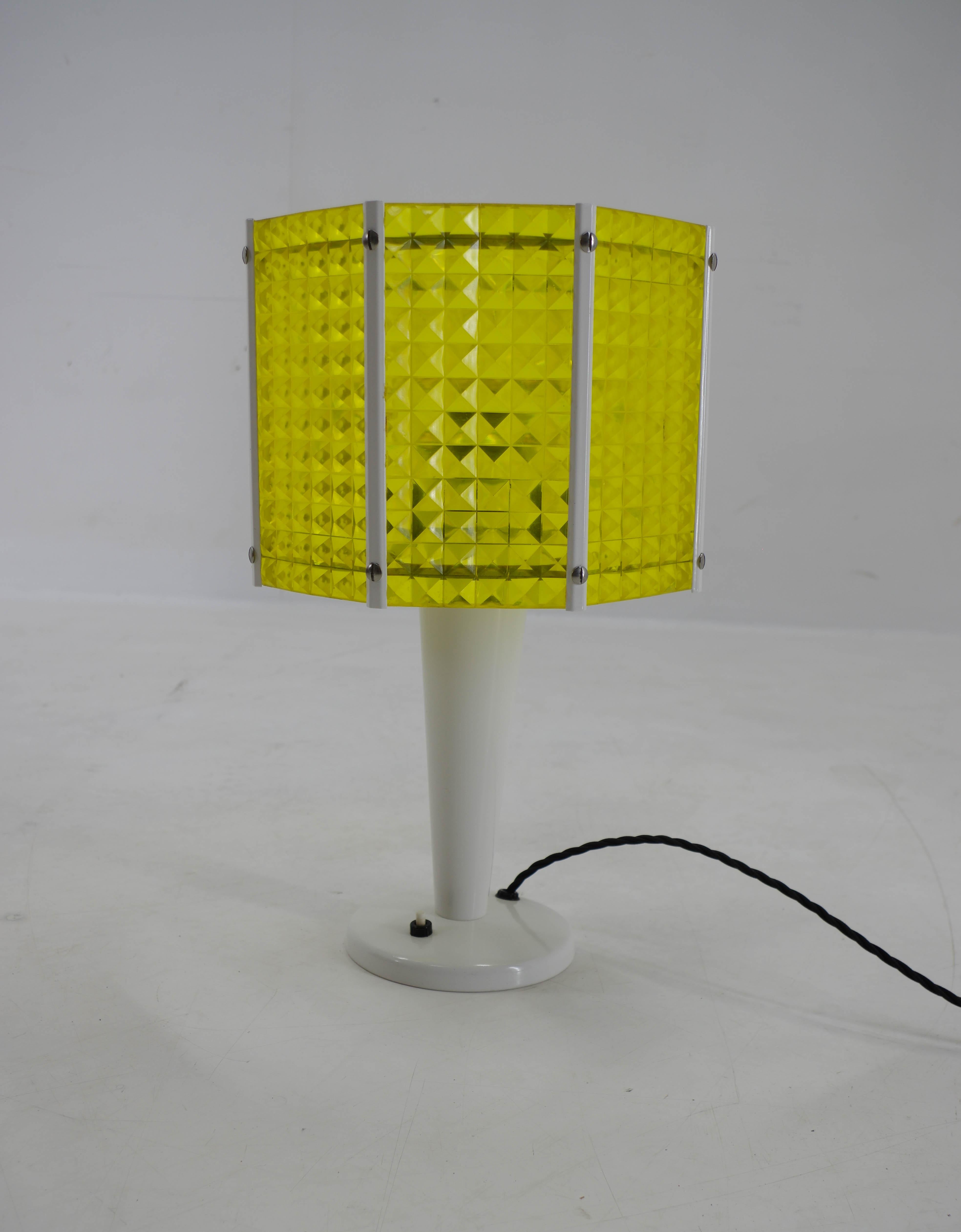 Mid-Century Table Lamp, 1970s, Restored In Good Condition For Sale In Praha, CZ