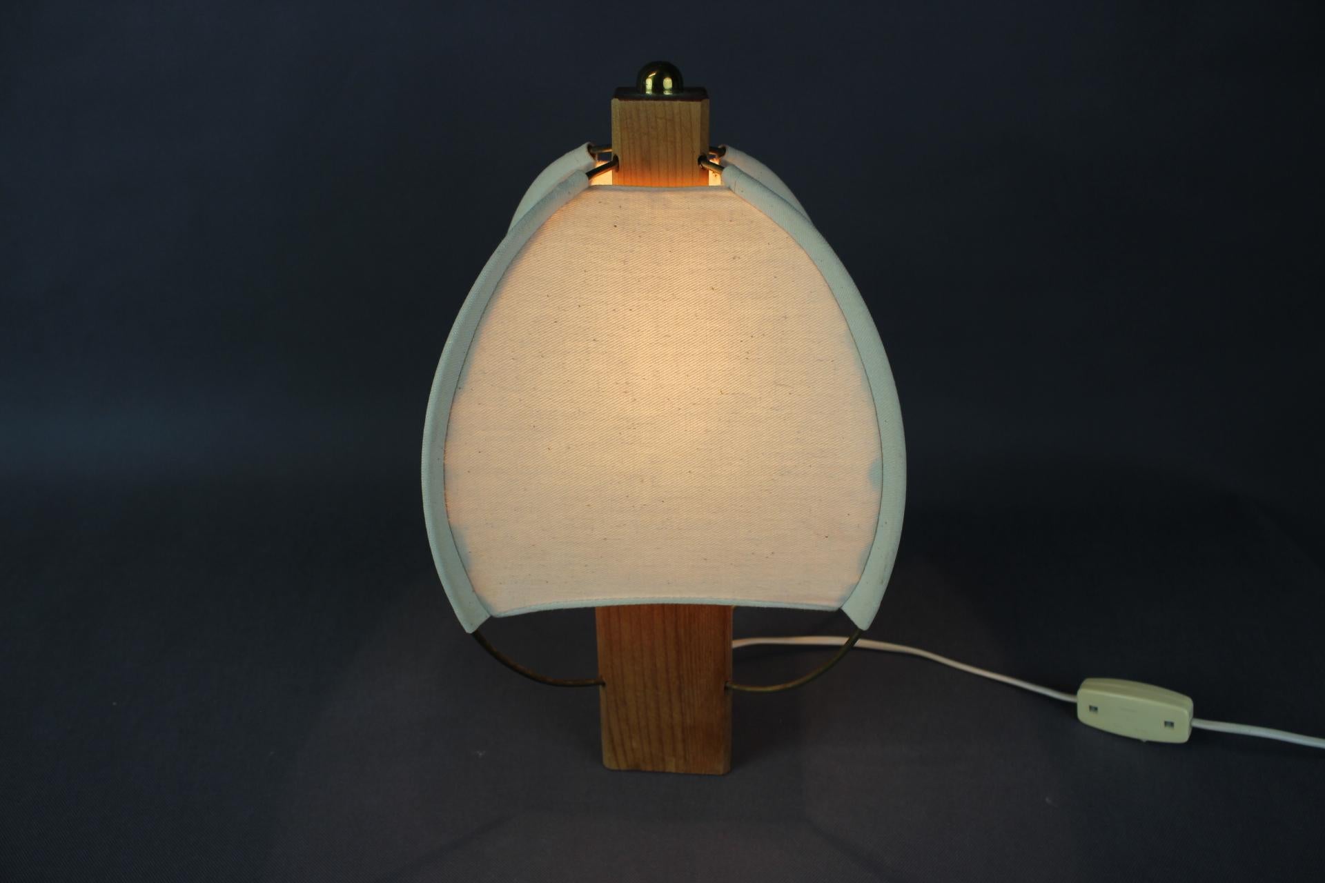 Lampada da tavolo di metà secolo, anni '80 in vendita 2