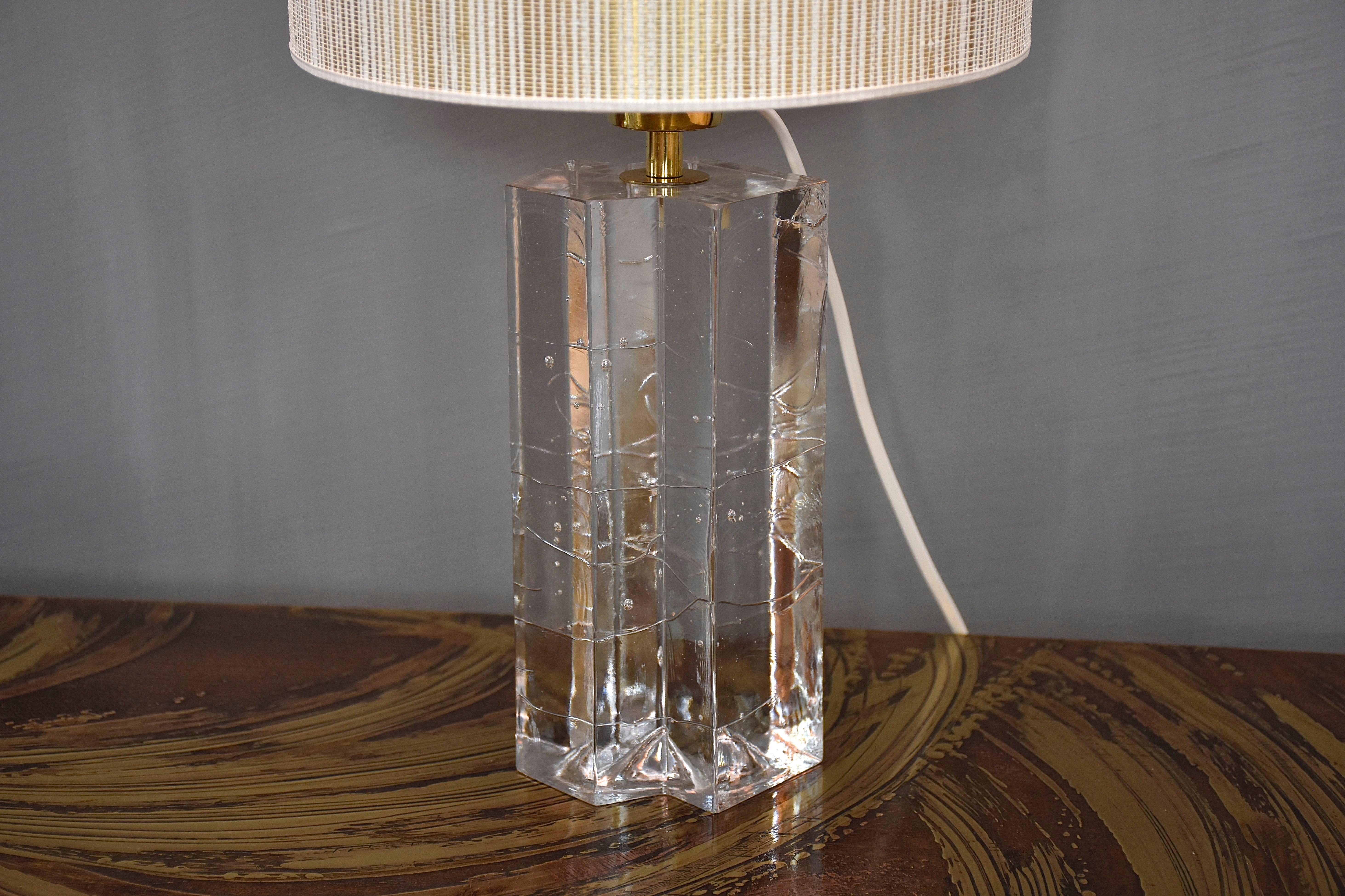 20ième siècle Lampe de table Arkipelago en verre et laiton de Timo Sarpaneva en vente