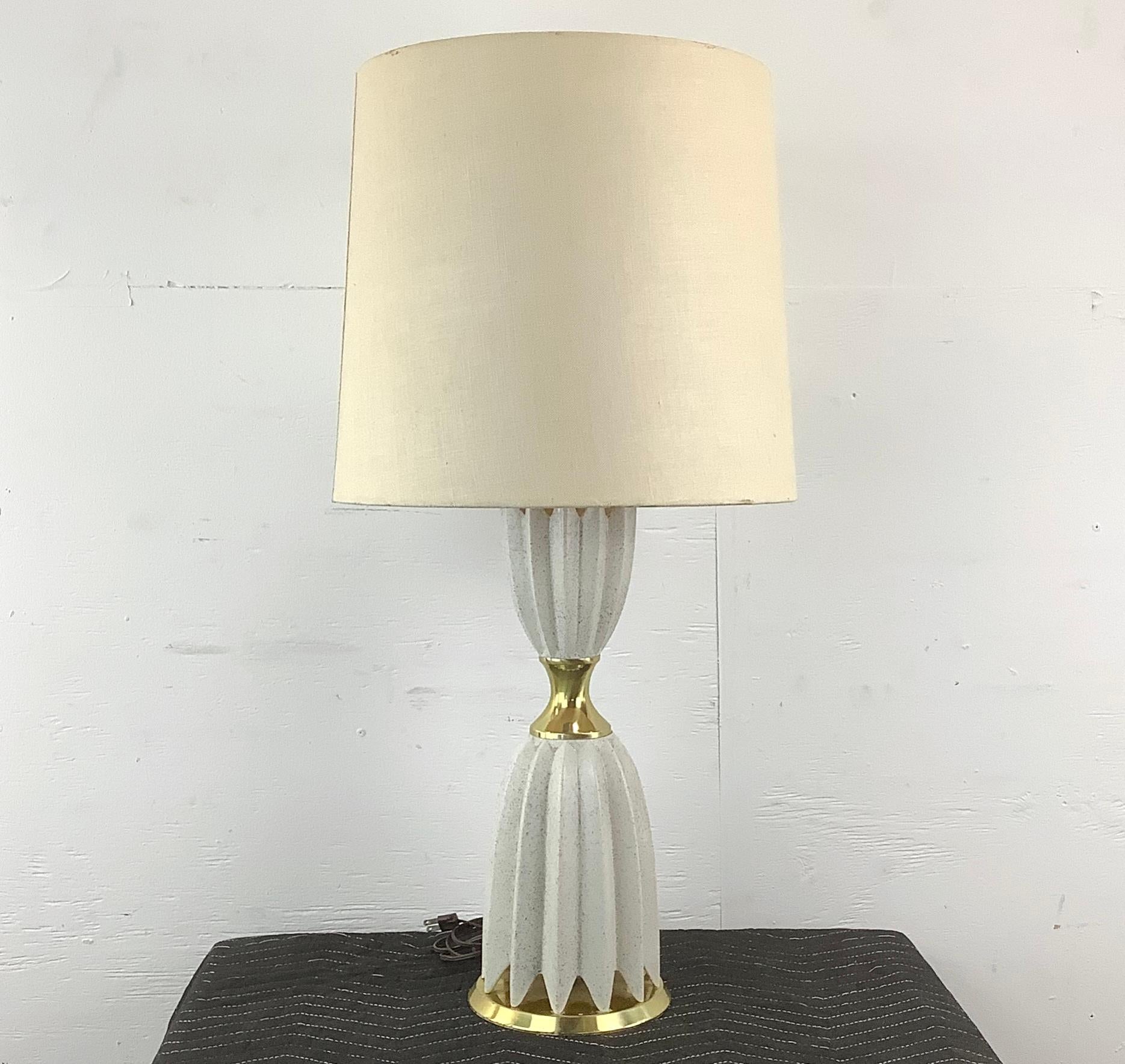 Mid-Century Modern Lampe de table Mid-Century attr. Gerald Thurston pour Lightolier  en vente