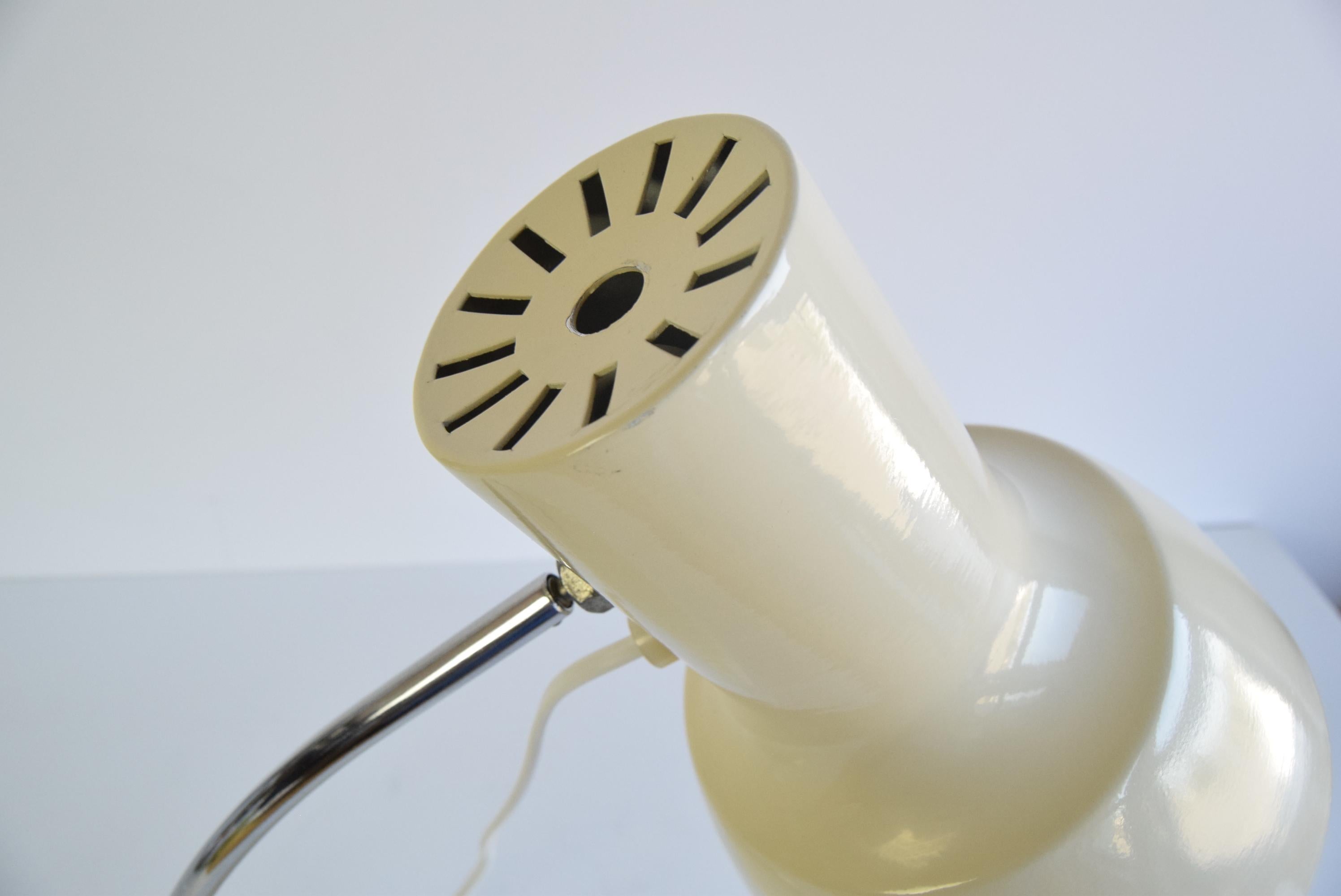 Lampe de table du milieu du siècle par Josef Hůrka pour Napako, années 1960. en vente 8