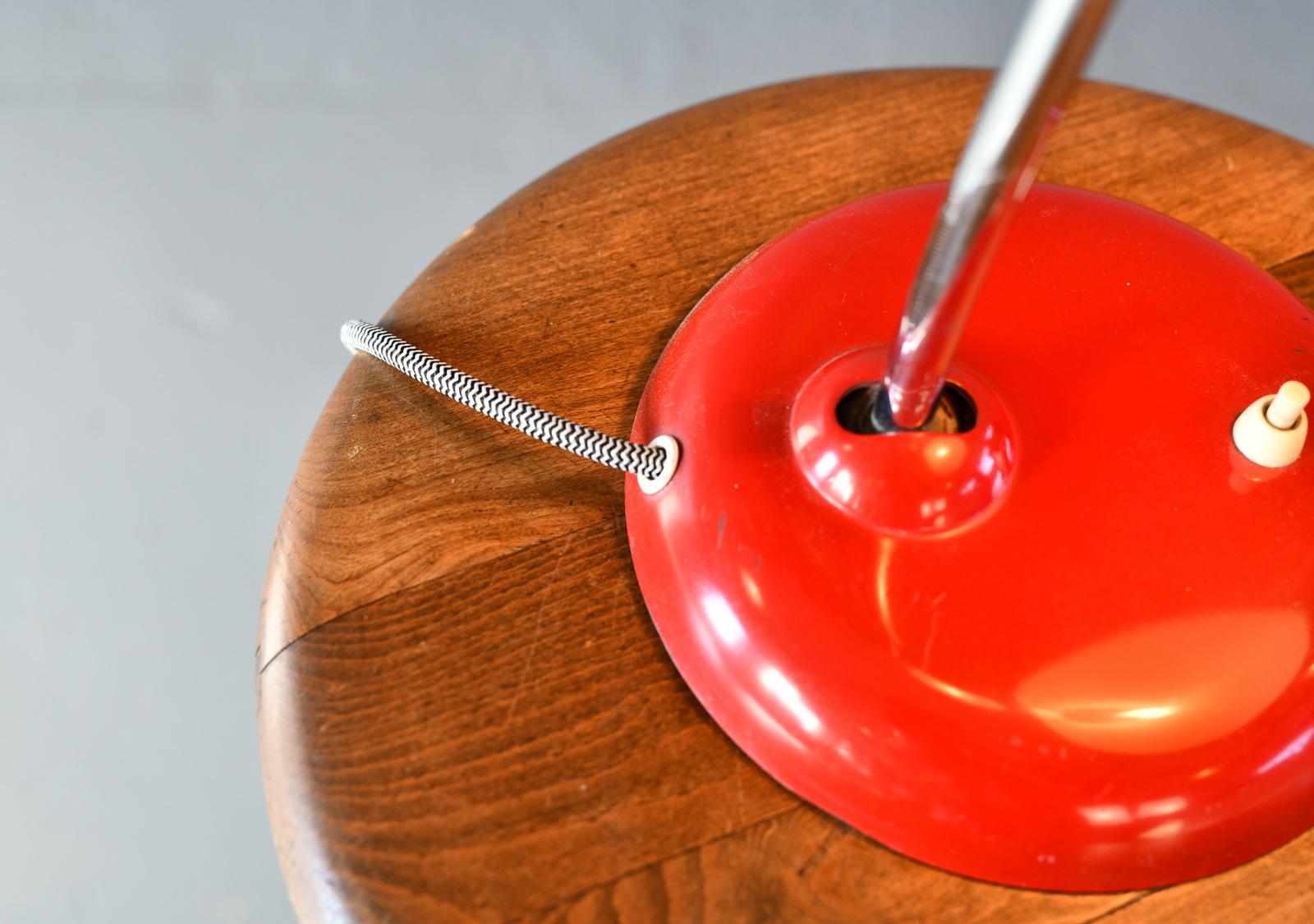 Lampe de table du milieu du siècle par Kaiser Leuchten Modèle 6786 Circa 1950s Bon état - En vente à Gloucester, GB