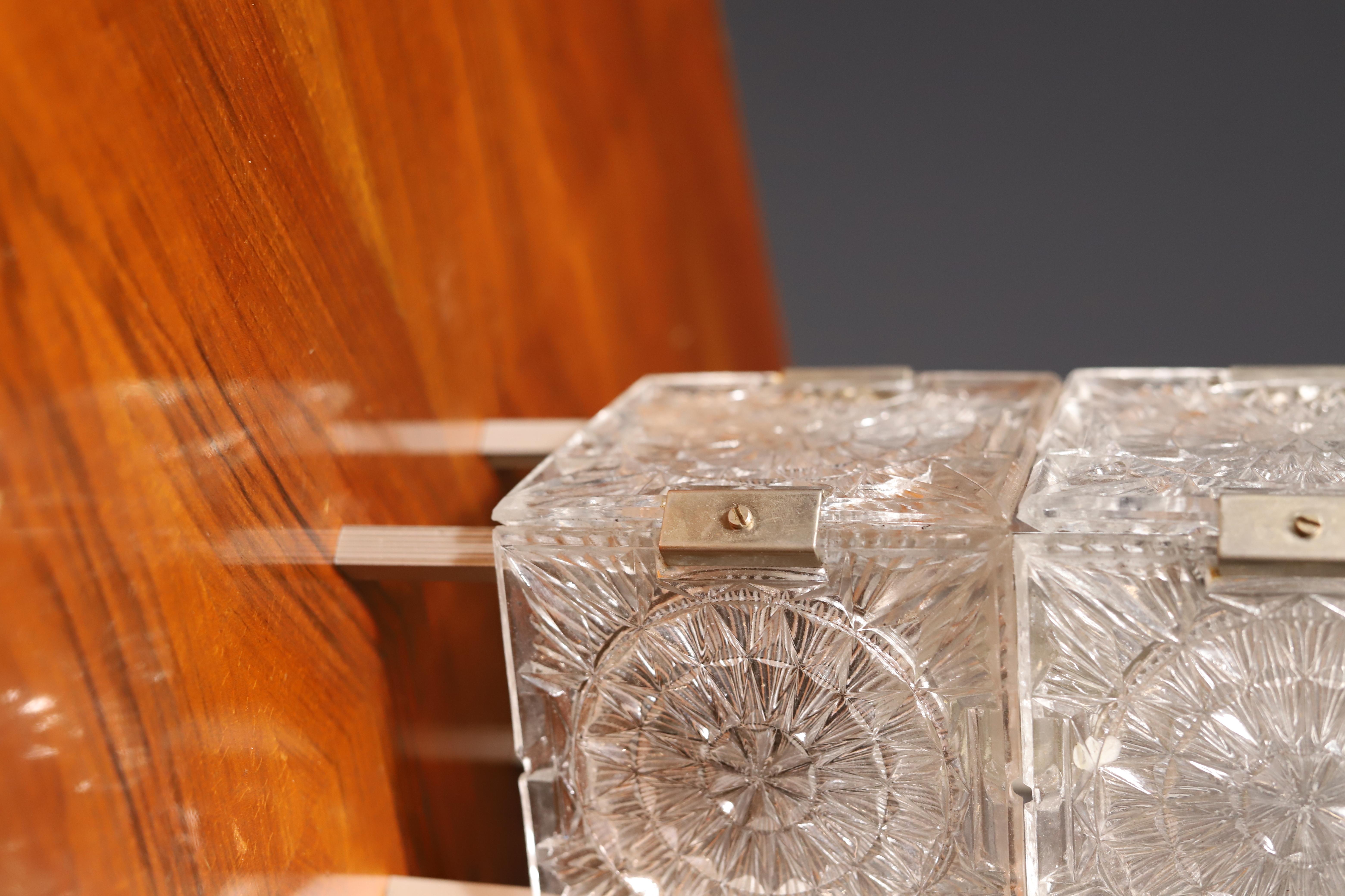 Mid century table lamp by Kamenický Šenov, Czechoslovakia, 1970´s For Sale 1
