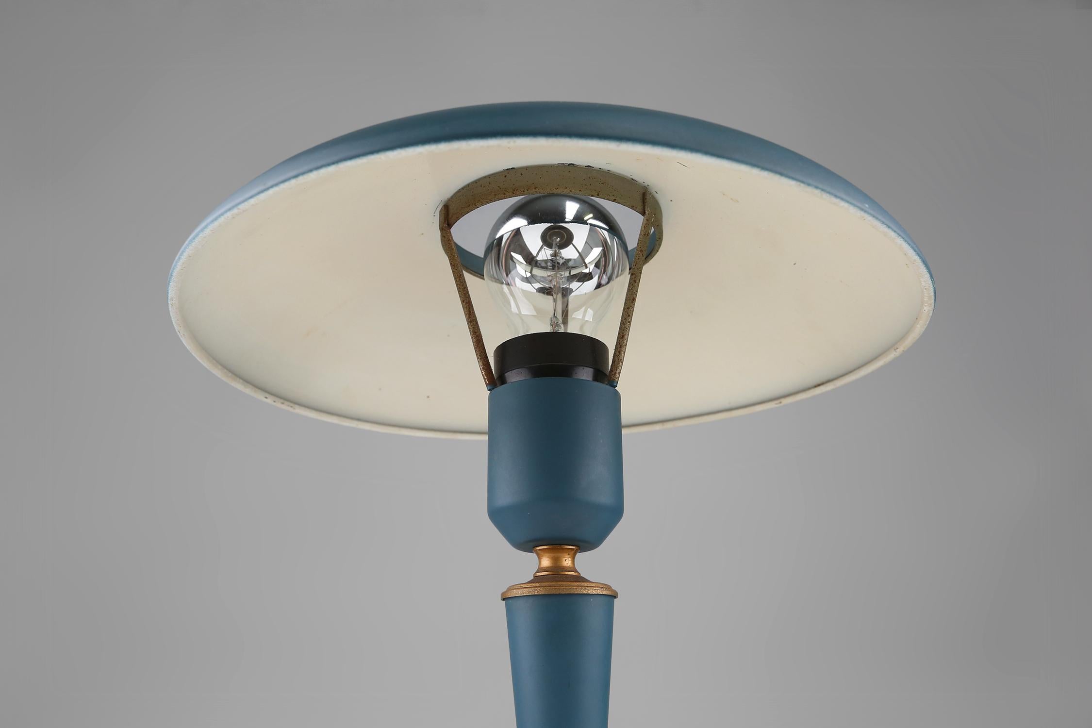 Lampe de table du milieu du siècle dernier de Louis Kalff pour Philips Bon état - En vente à Meulebeke, BE