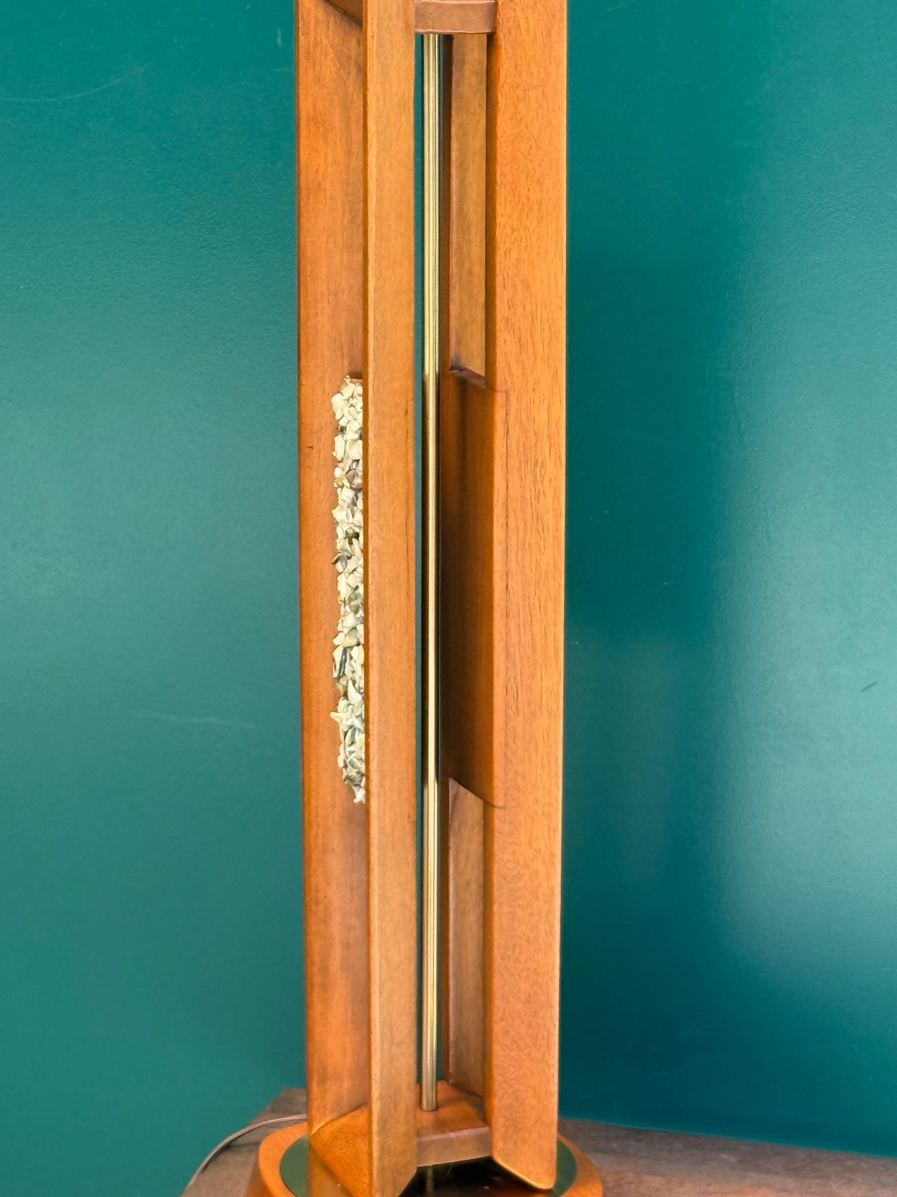 Mid-Century Table Lamp by Modeline Lamp Co. In Good Condition For Sale In Raleigh, NC