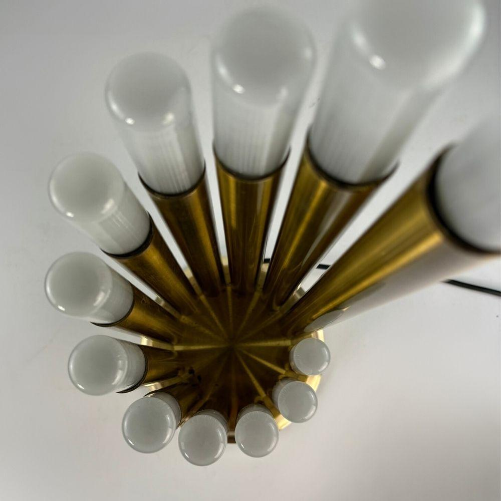 Lampe de table du milieu du siècle par Reggiani en vente 3