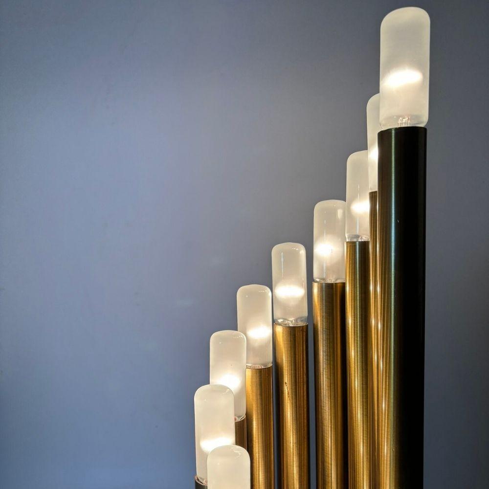 Lampe de table du milieu du siècle par Reggiani en vente 5