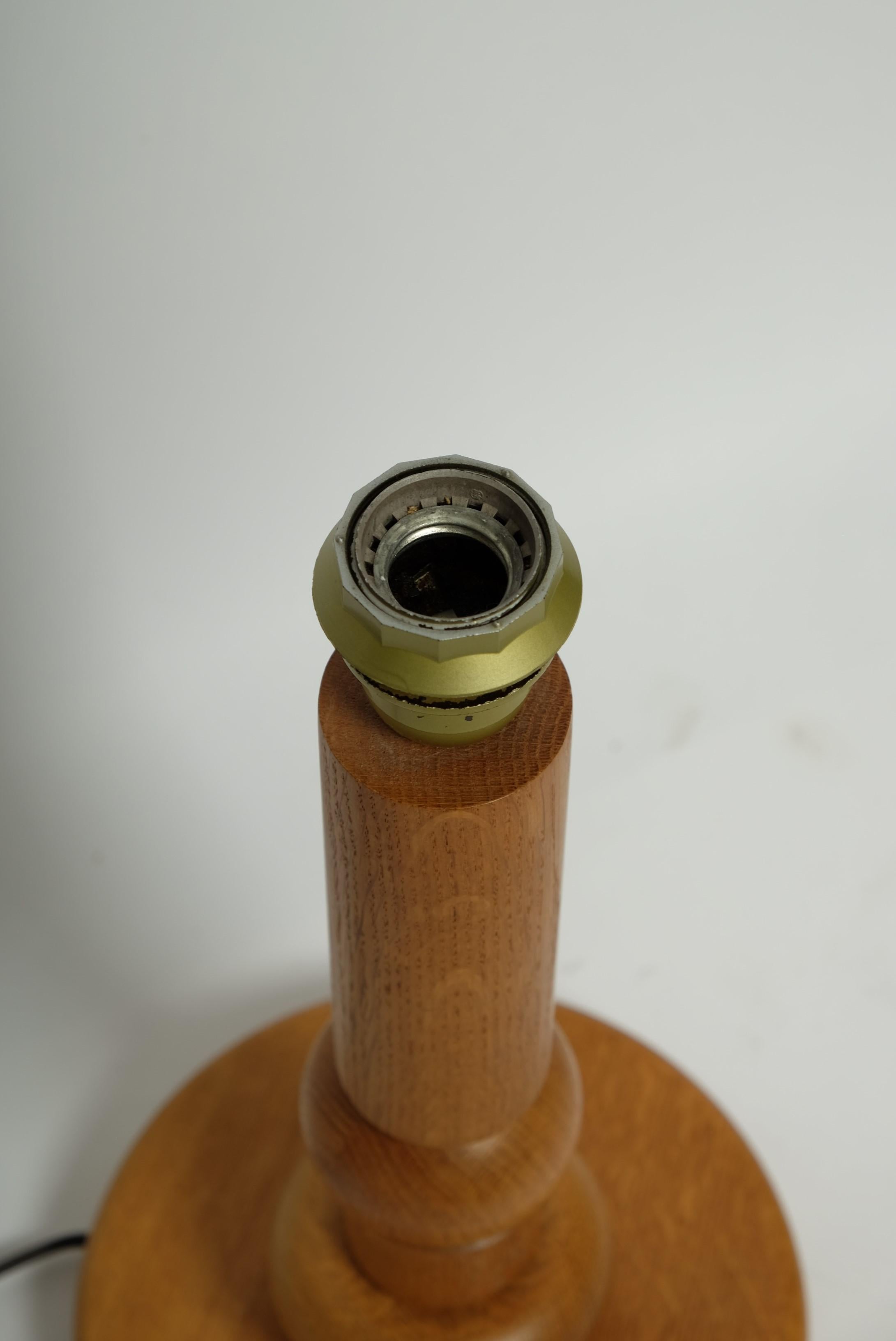 Lámpara de sobremesa Mid Century by Temde Wood, Suiza Años 70 en venta 9