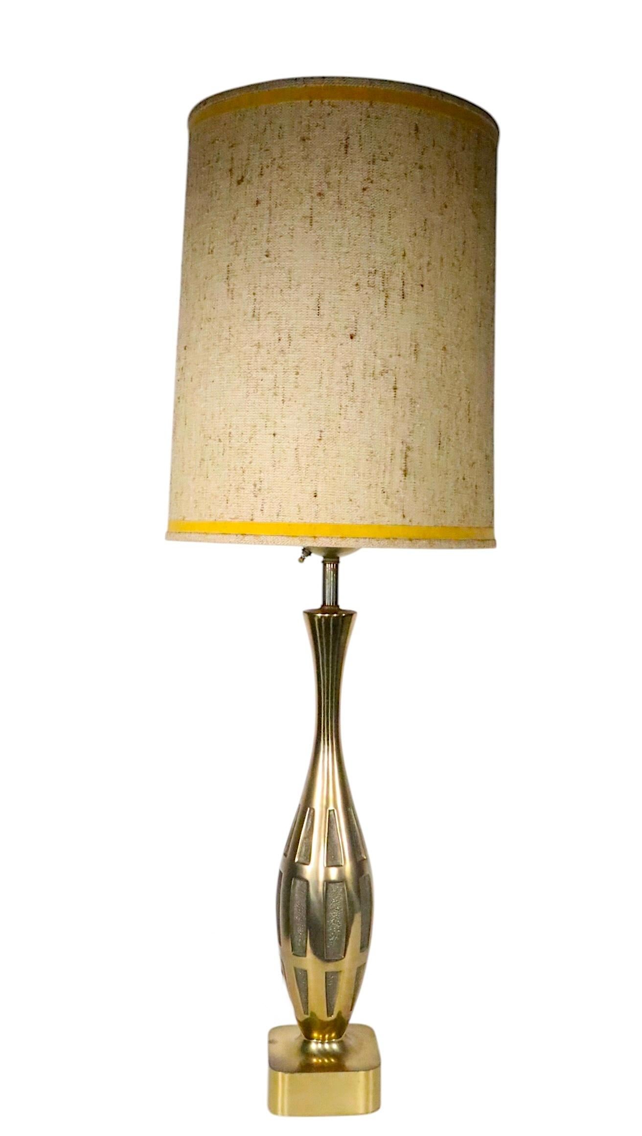 Lampada da tavolo del Medioevo progettata da Tony Paul per Westwood Lamps Inc. c.1950 in vendita 5