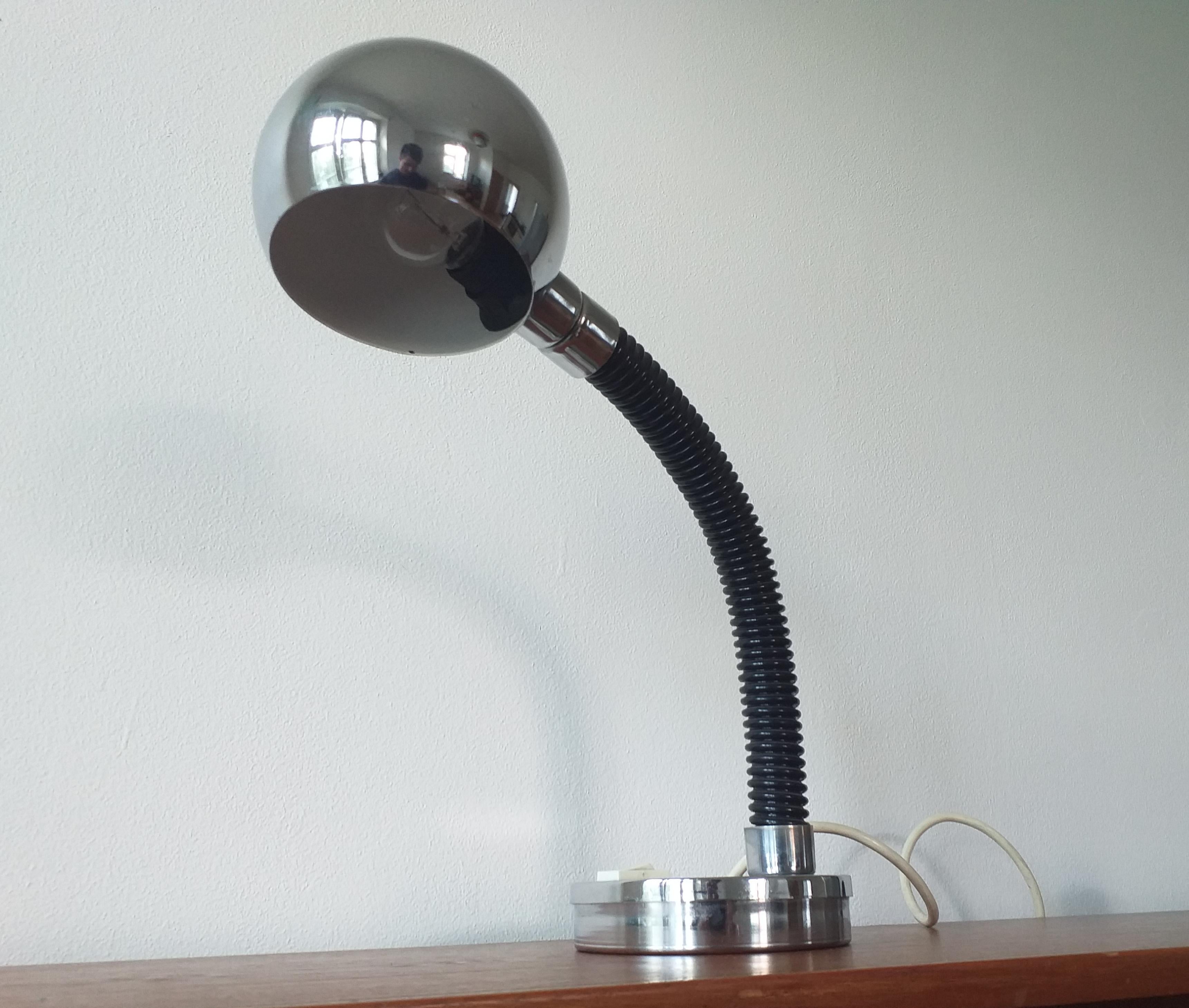 Lampada da tavolo del Medioevo Elbow, Targetti Sankey, Italia, anni '70 in vendita 1