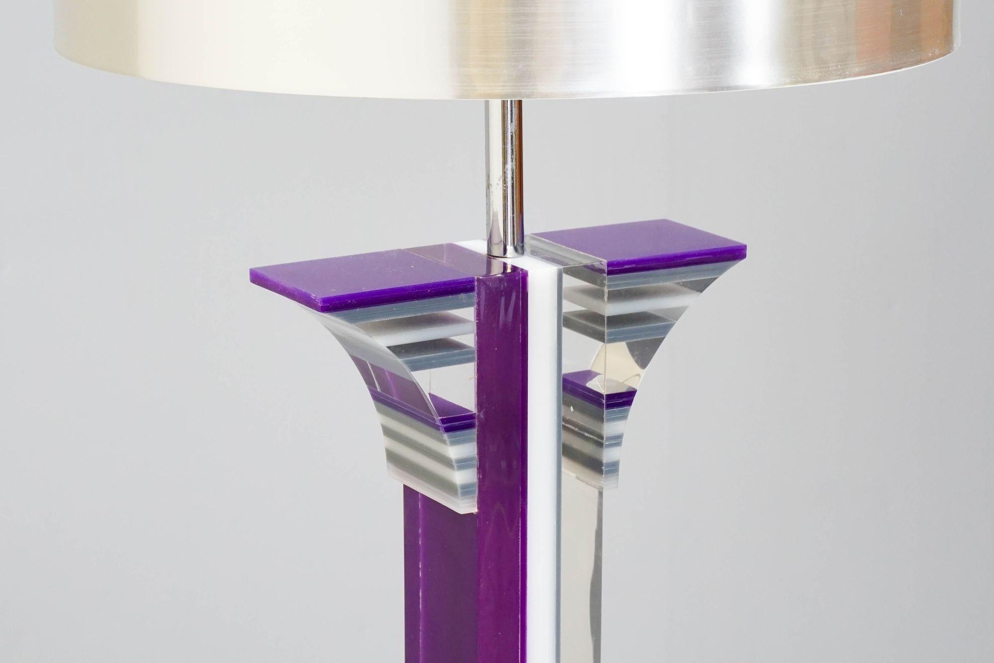 Lucite Mid-Century Table Lamp For Sale