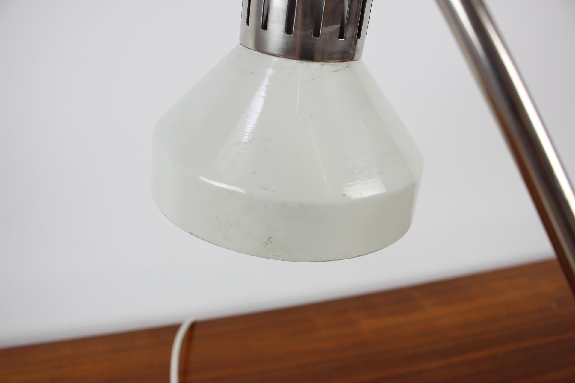 Lampe de bureau du milieu du siècle dernier, Allemagne, années 1970 Abîmé - En vente à Praha, CZ
