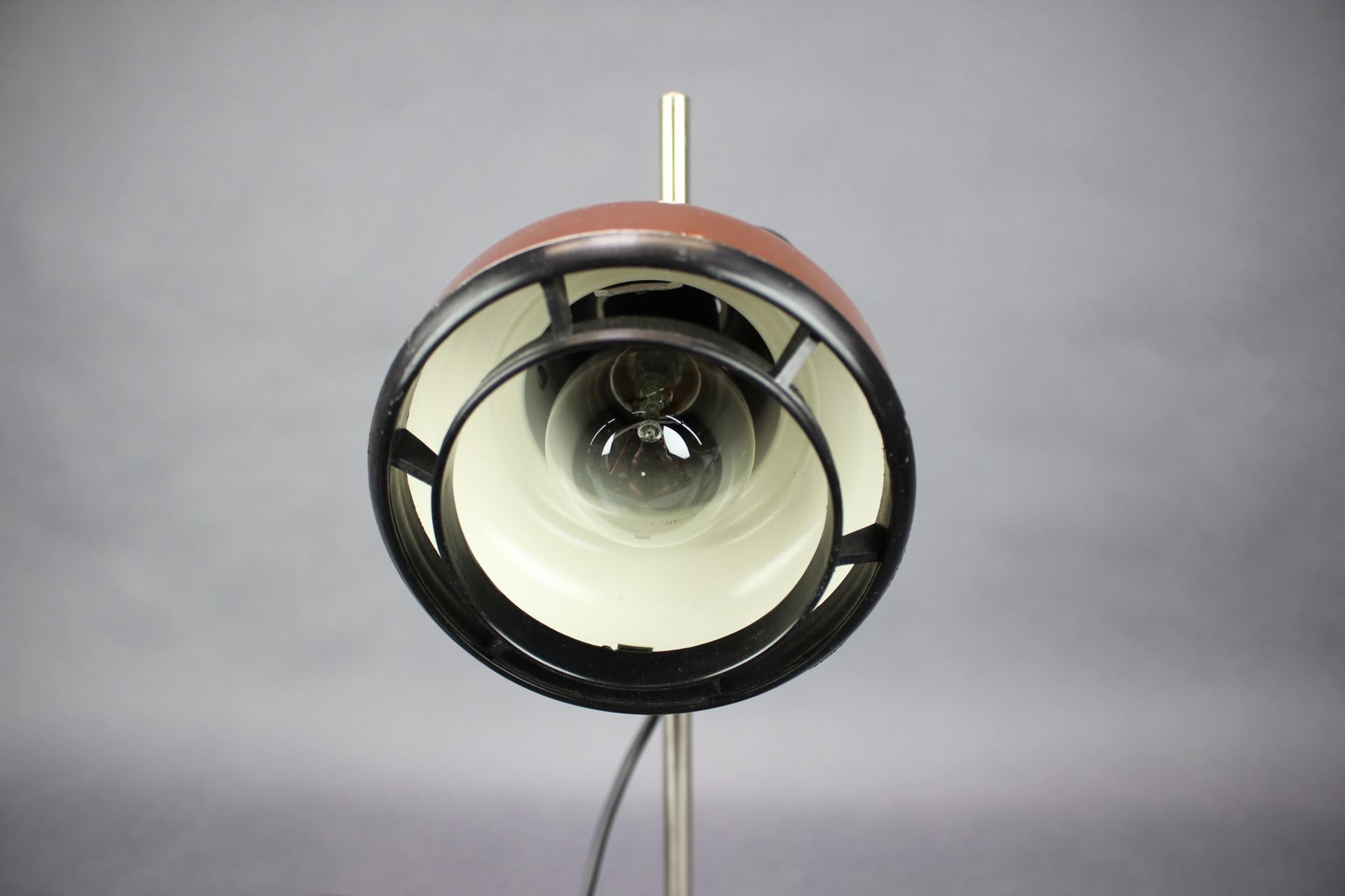 Metal Mid-Century Table Lamp, Hungary, 1970s For Sale