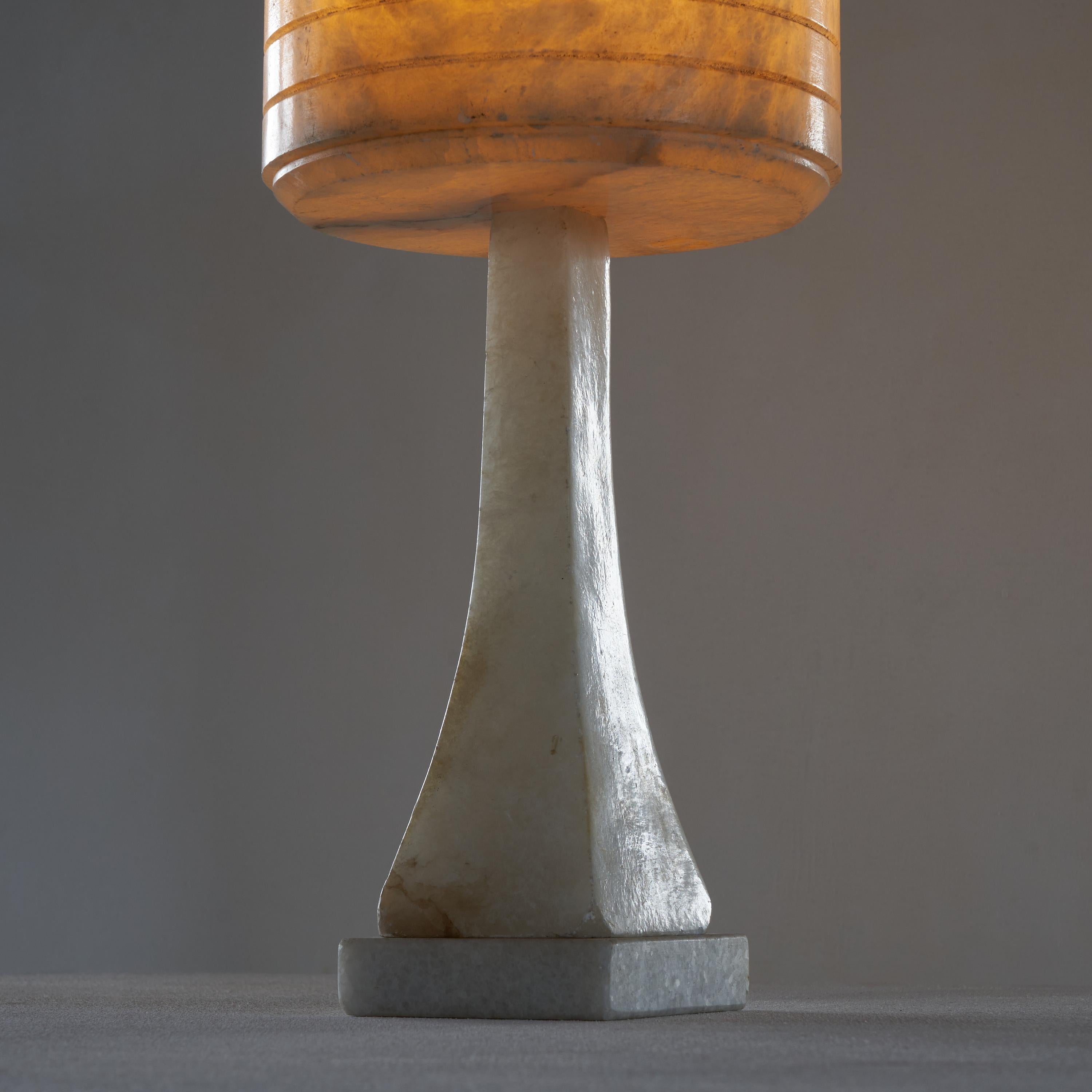 Européen Lampe de table mi-siècle en albâtre 1960s
