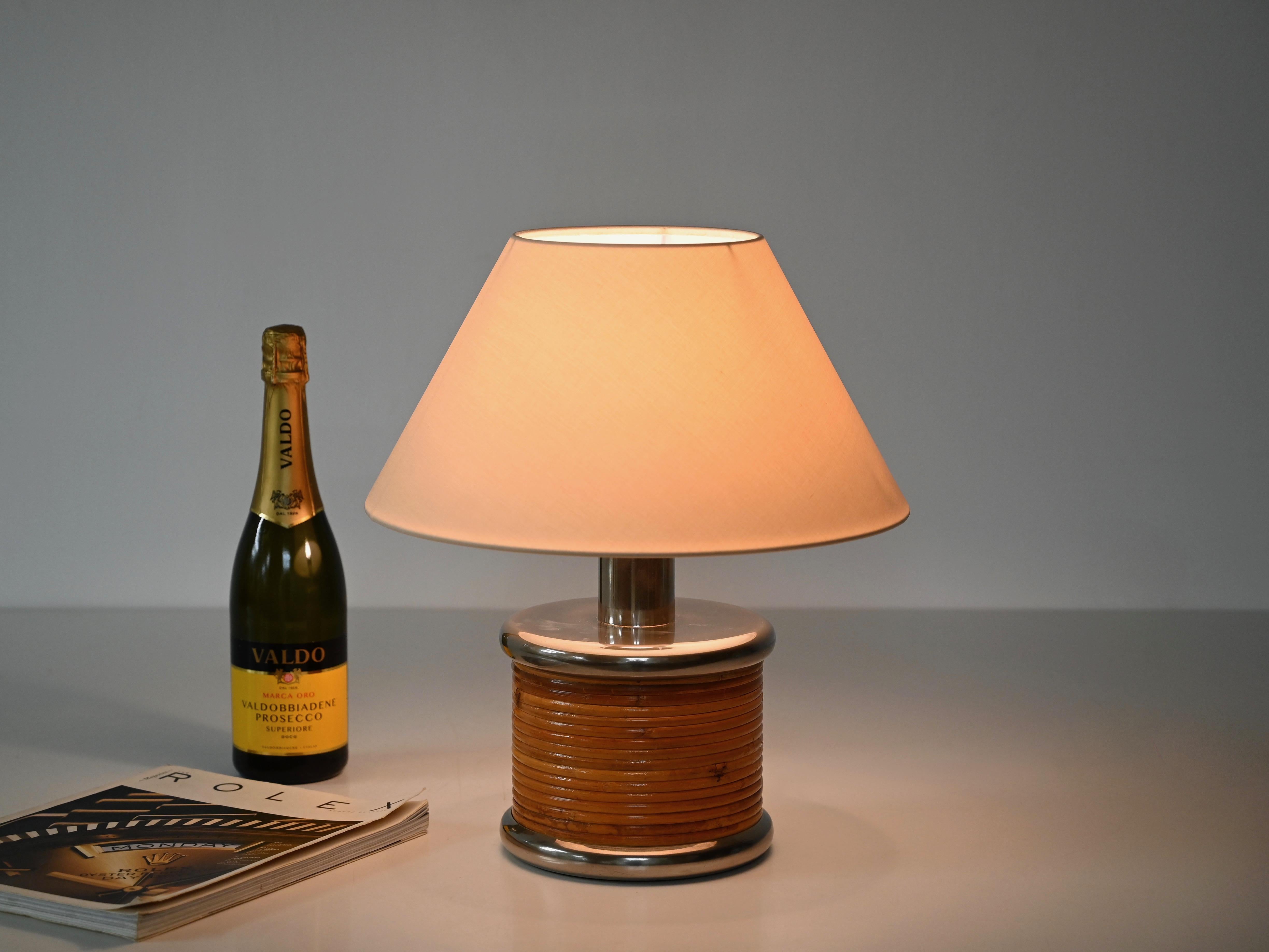 Lámpara de mesa de mediados de siglo en ratán y cromo de Vivai del Sud, Italia 1970 en venta 5