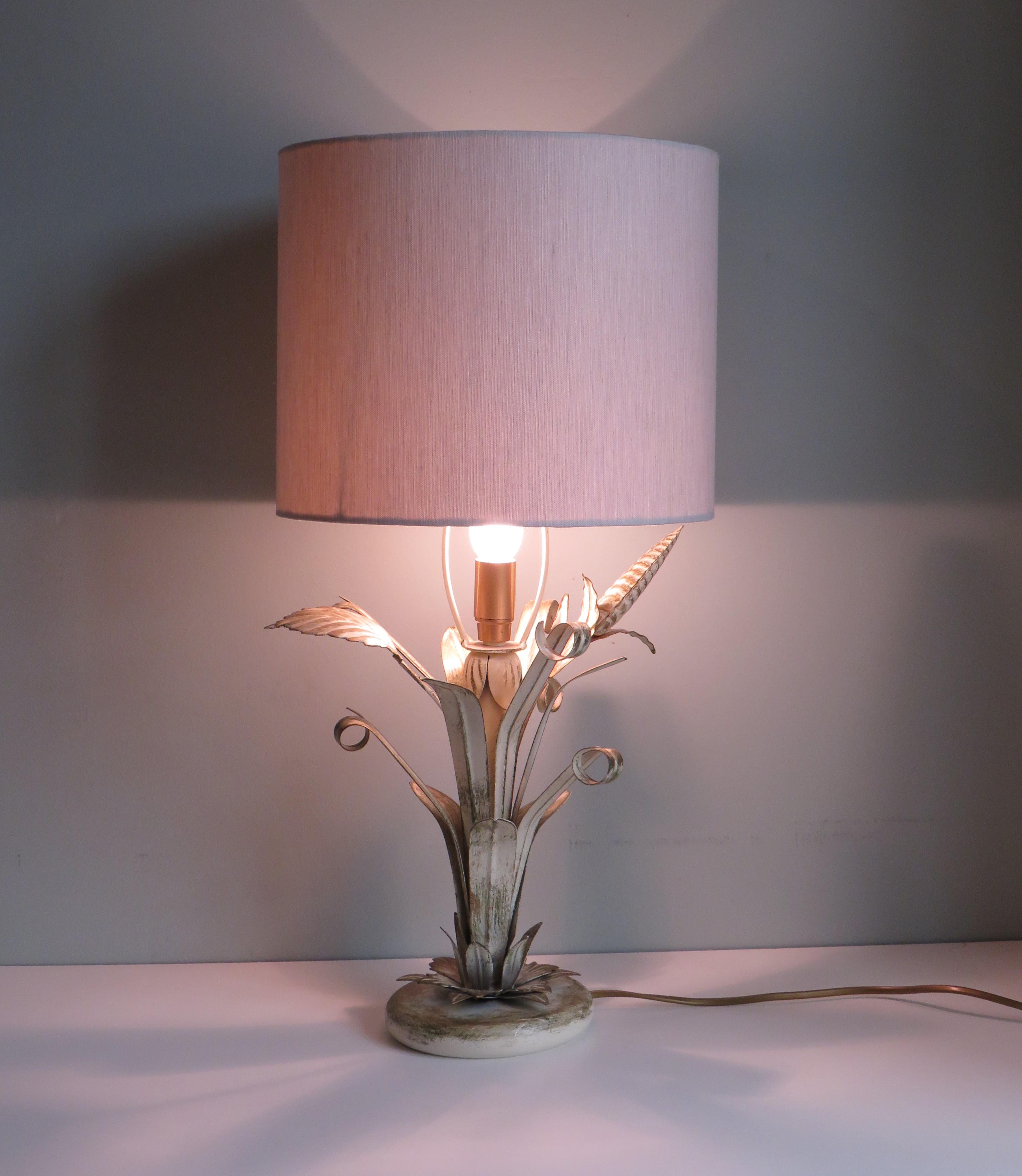 Mid Century Table Lamp in the Style of Hans Kögl, Italy 1960s In Good Condition In Herentals, BE