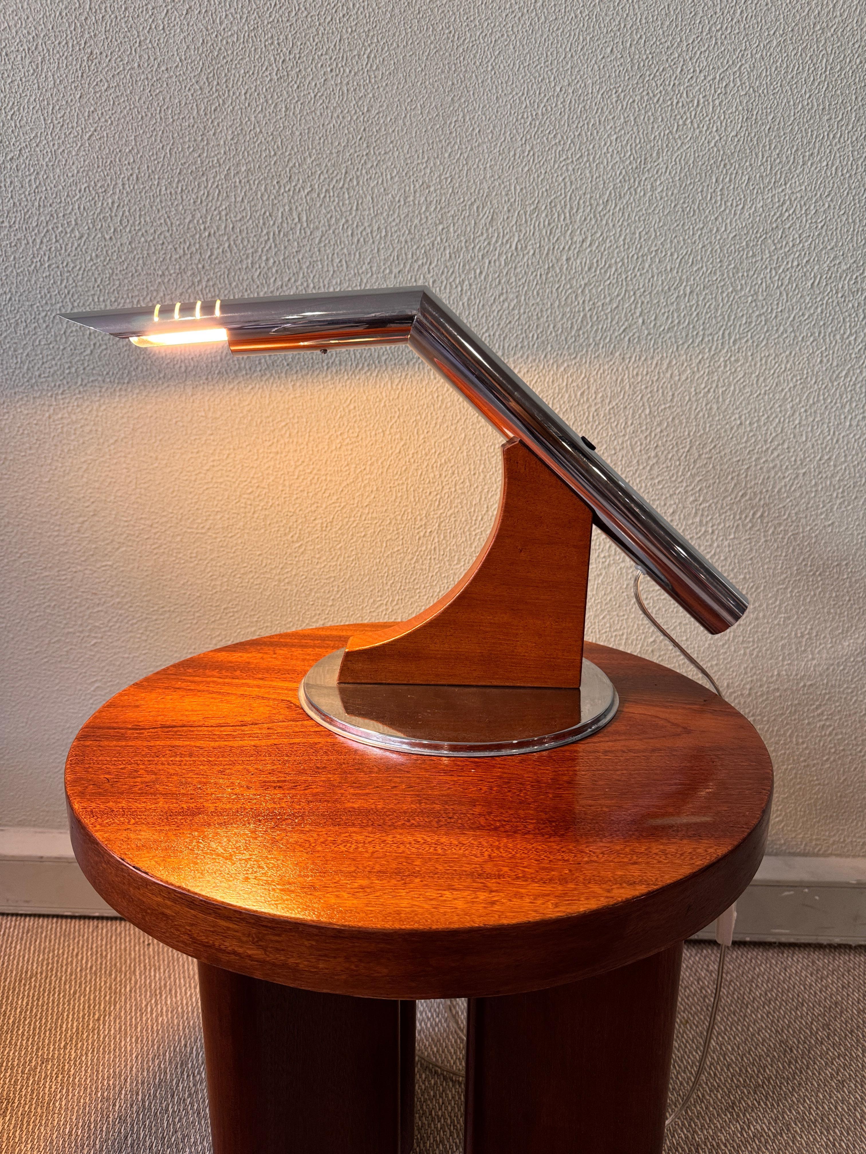 The Mid-Century Table Lamp in the style of Luis Pérez de la Oliva, produced during the Salazar dictatorship in Portugal, reflects a unique adaptation of Spanish mid-century design. This lamp is believed to be inspired by one of Pérez de la Oliva's