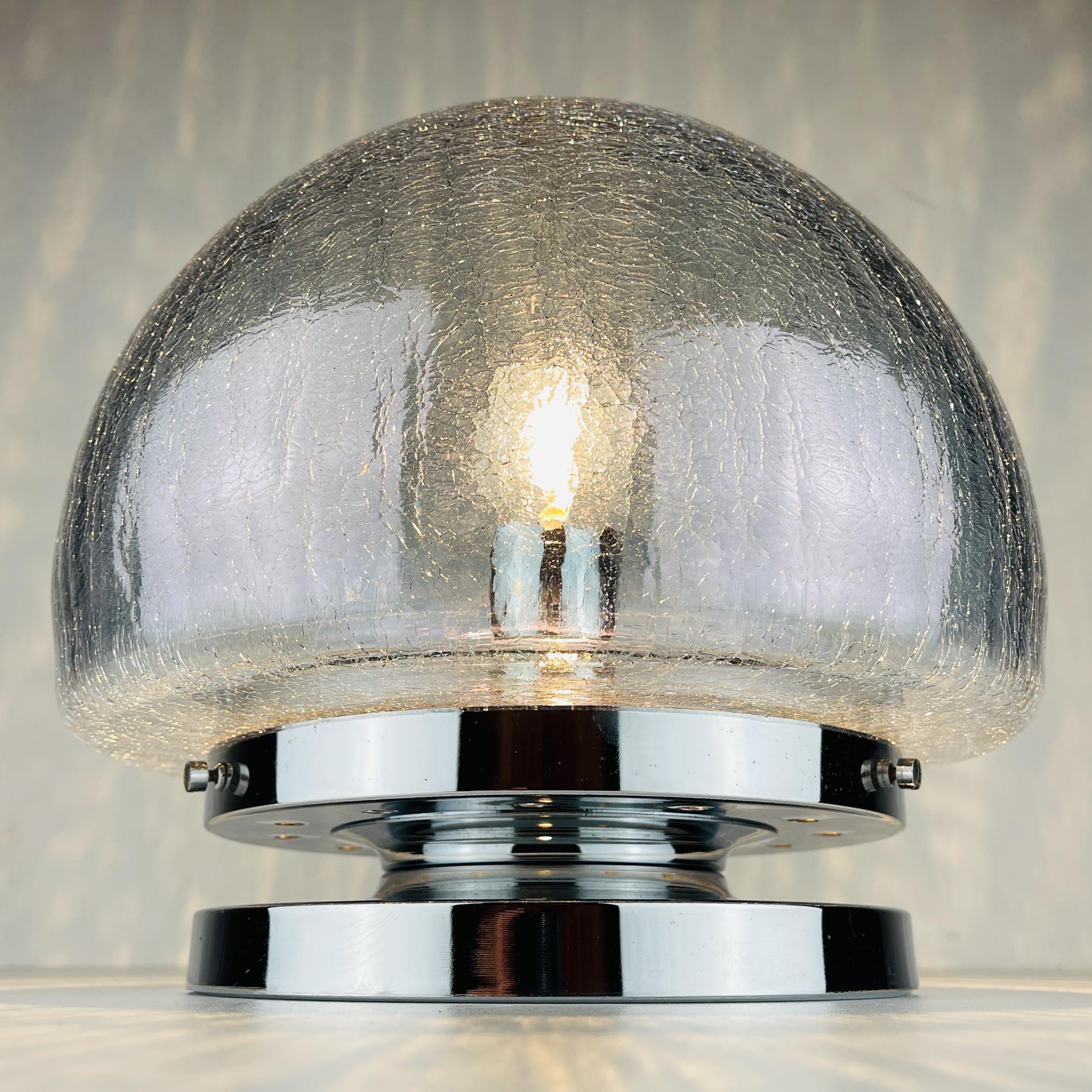 Lampe de table du milieu du siècle Italie 1970 en vente 3