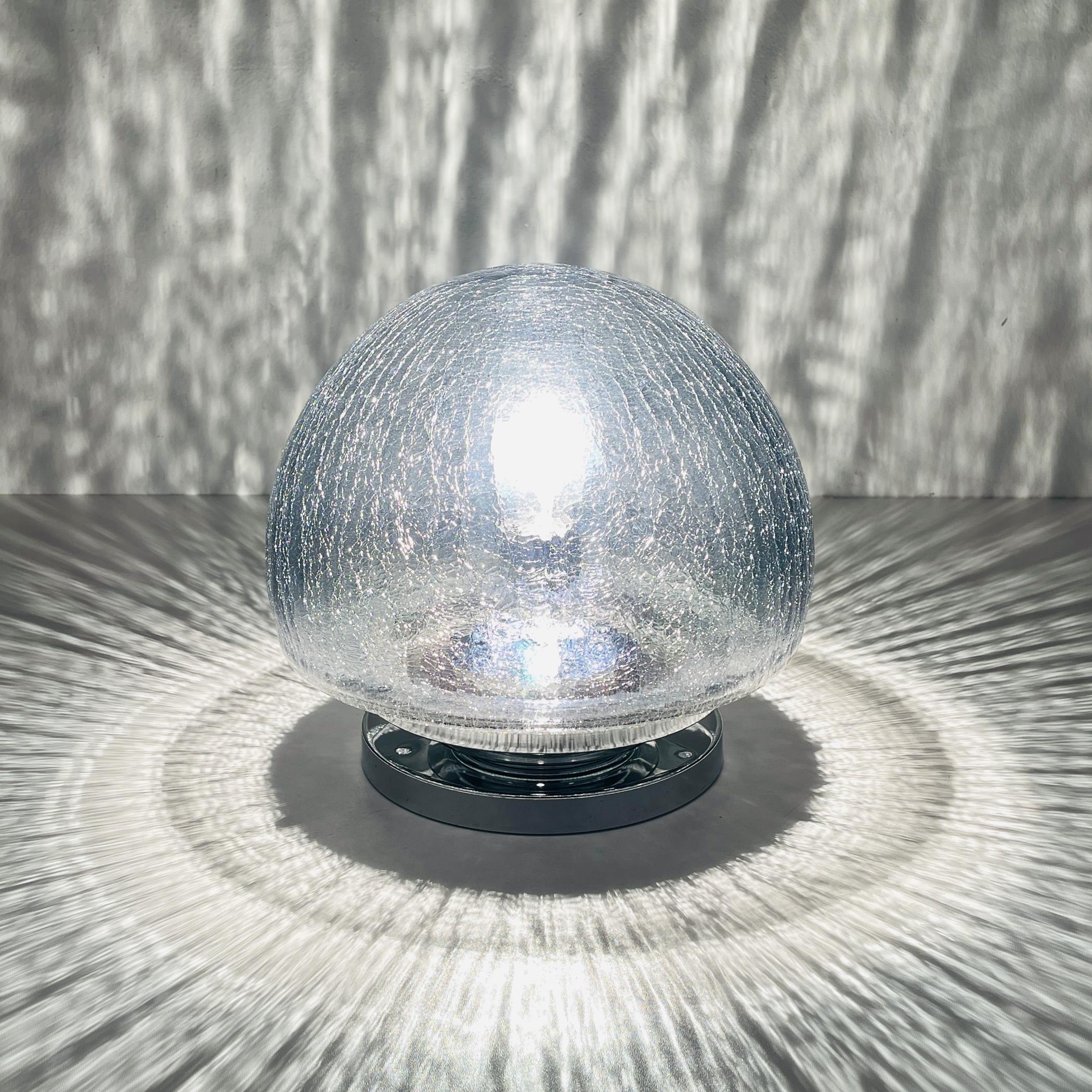 italien Lampe de table du milieu du siècle Italie 1970 en vente