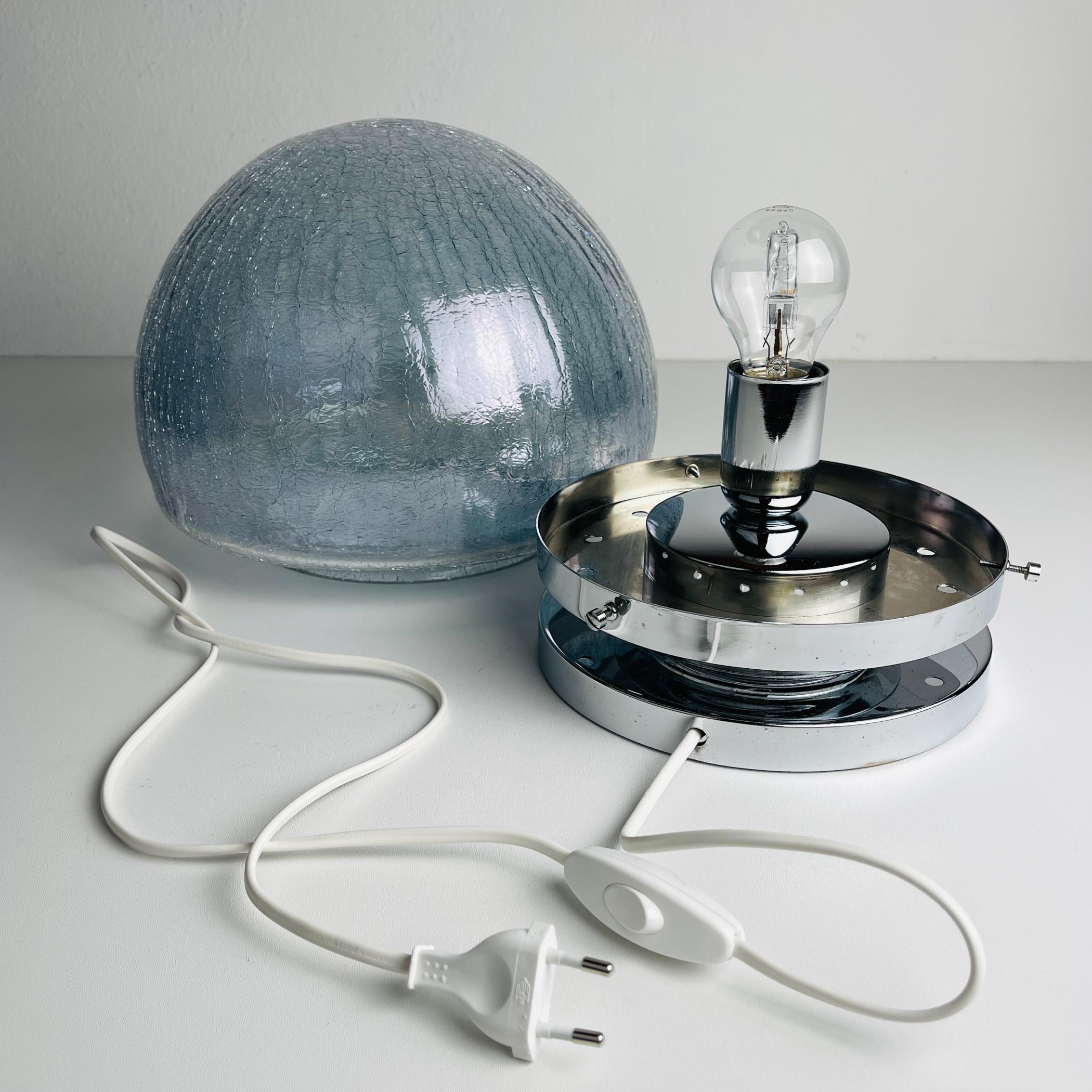 Verre Lampe de table du milieu du siècle Italie 1970 en vente