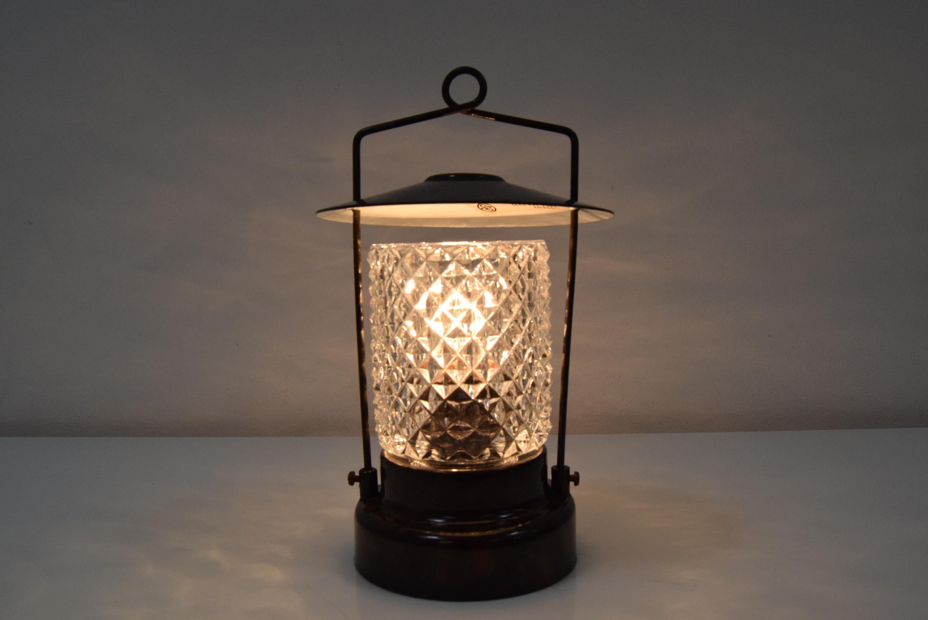 Made in Czechoslovakia
Made of Glass and Metal
With Aged Patina
1x40W, E27 or E26 Bulb
New Cabling
Re-Polished
Good Original Condition
US Adapter Included
