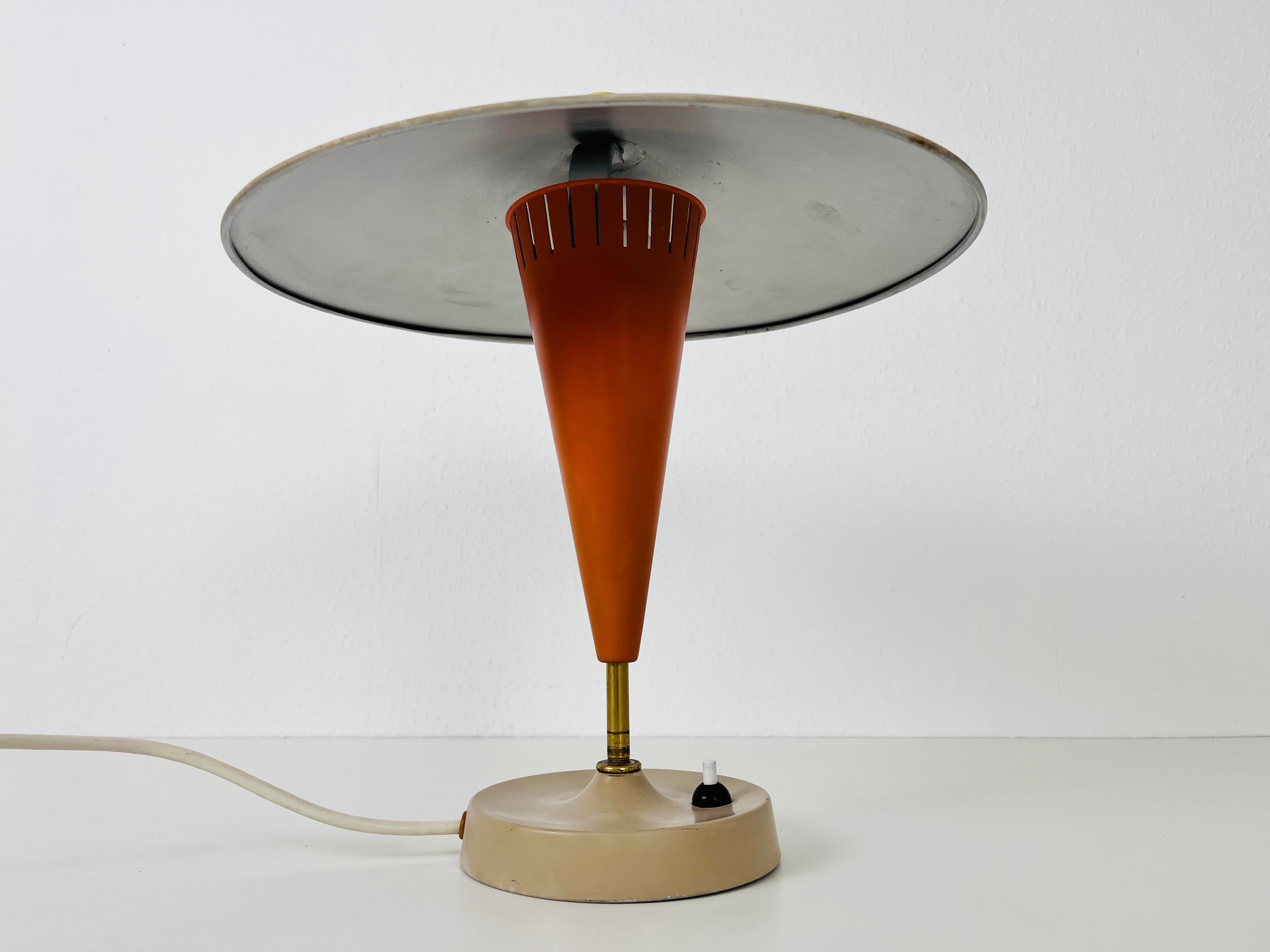 Tedesco Lampada da tavolo di metà secolo realizzata nella DDR, anni '60 in vendita